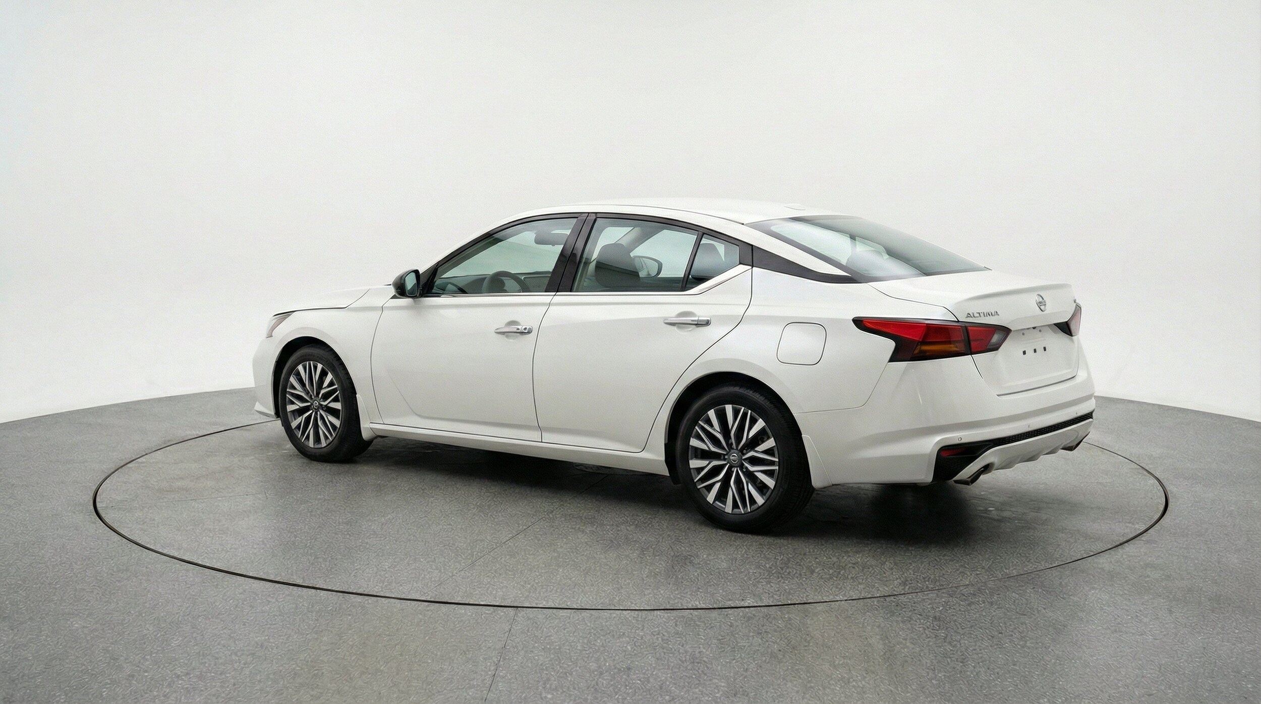 Thumbnail: 2025 Nissan Altima - 6