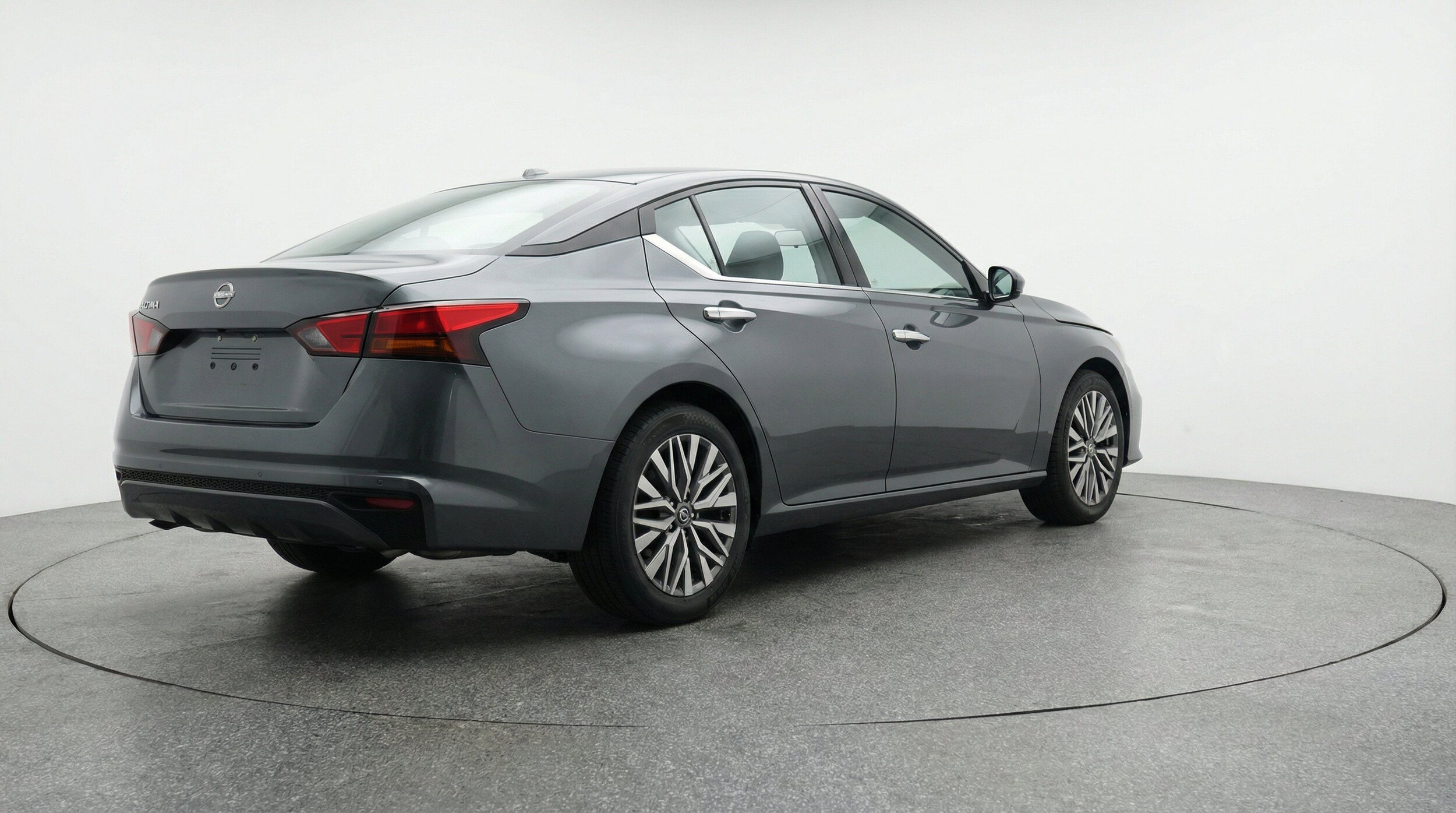Thumbnail: 2025 Nissan Altima - 9