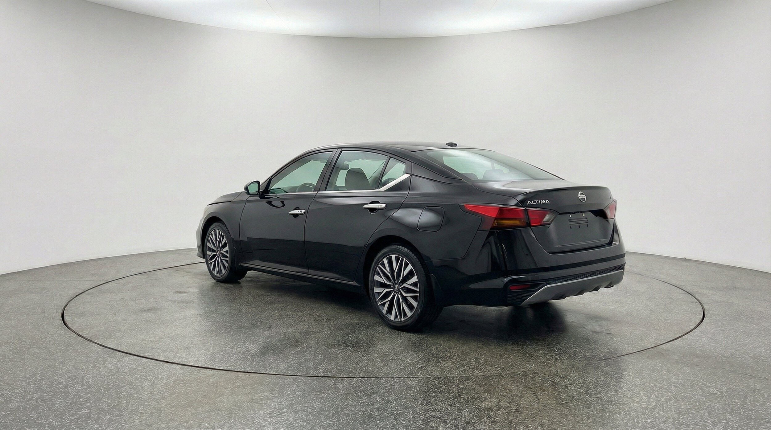 Thumbnail: 2025 Nissan Altima - 6