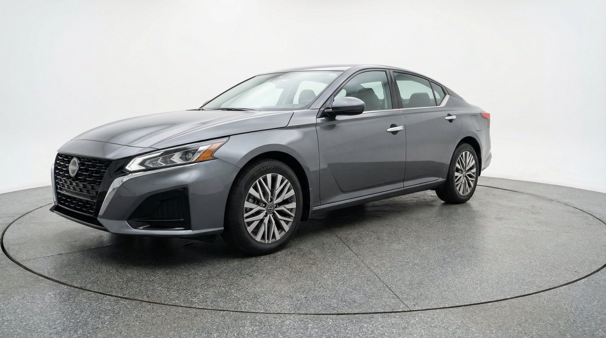 Thumbnail: 2025 Nissan Altima - 3