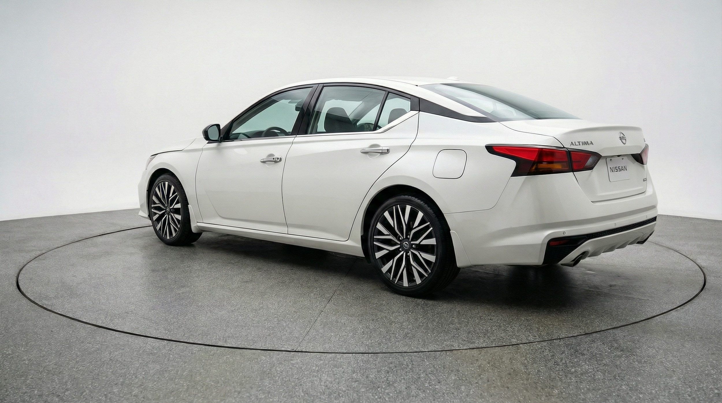 Thumbnail: 2025 Nissan Altima - 5