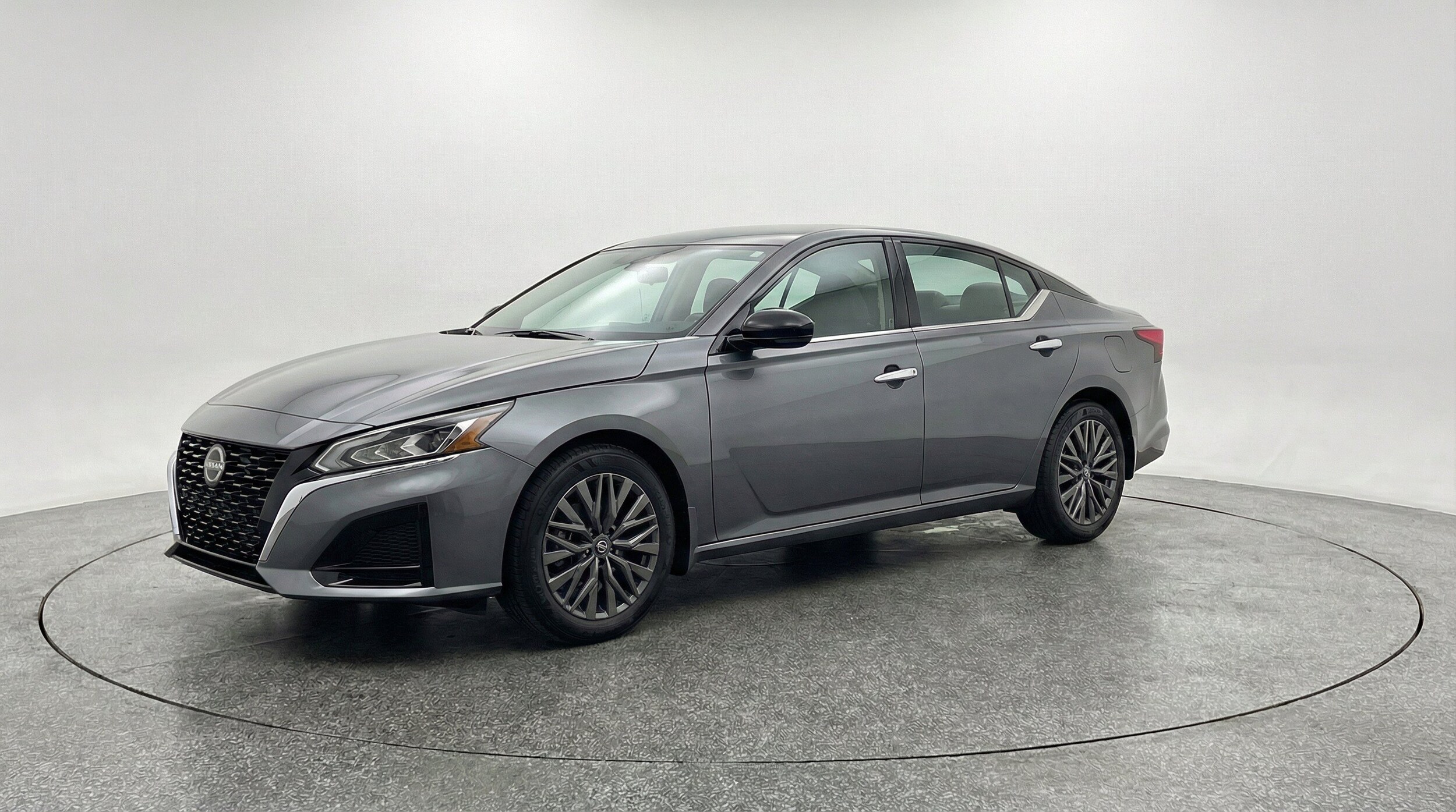 Thumbnail: 2025 Nissan Altima - 3