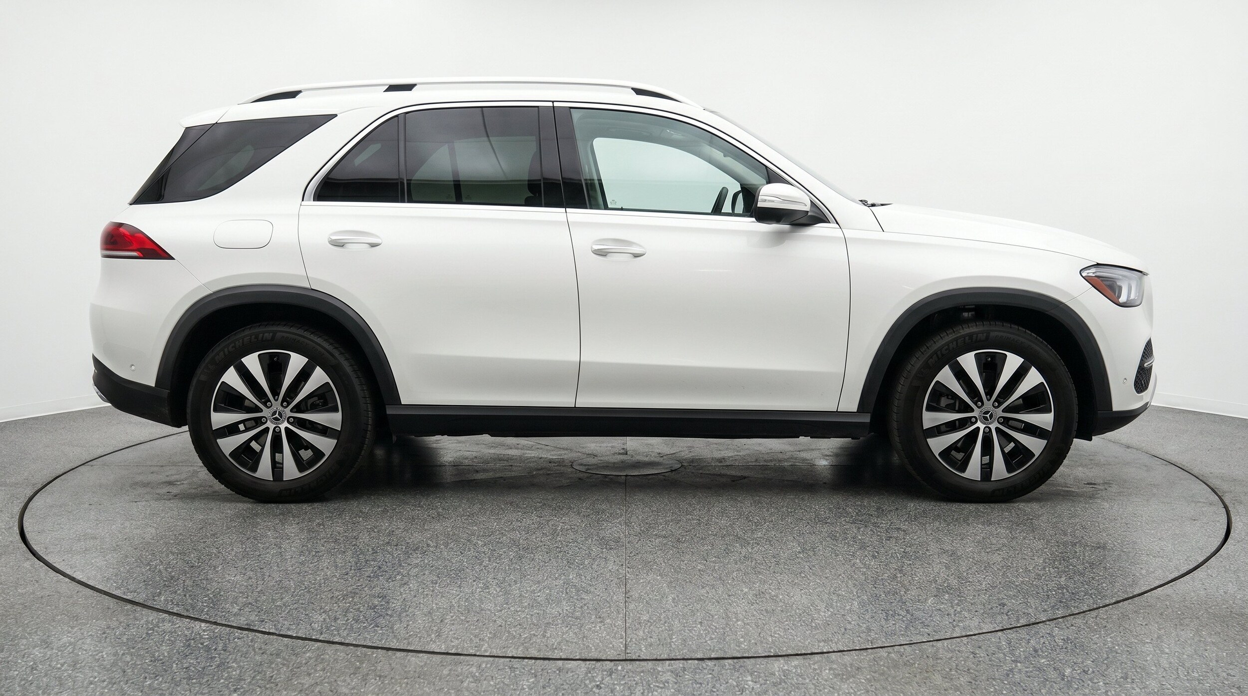 Thumbnail: 2026 Mercedes-Benz GLE - 11