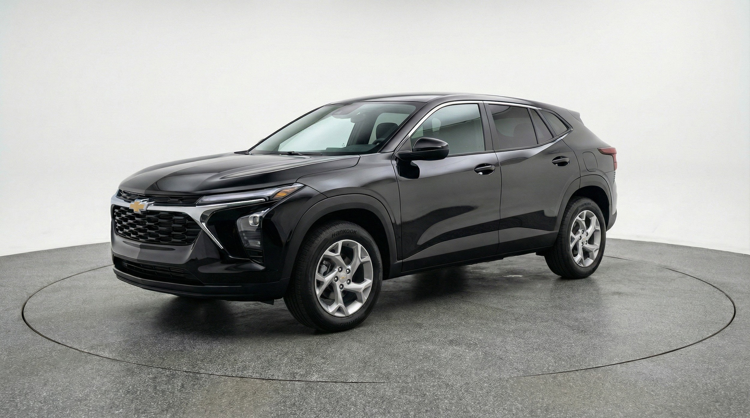 Thumbnail: 2025 Chevrolet Trax - 3