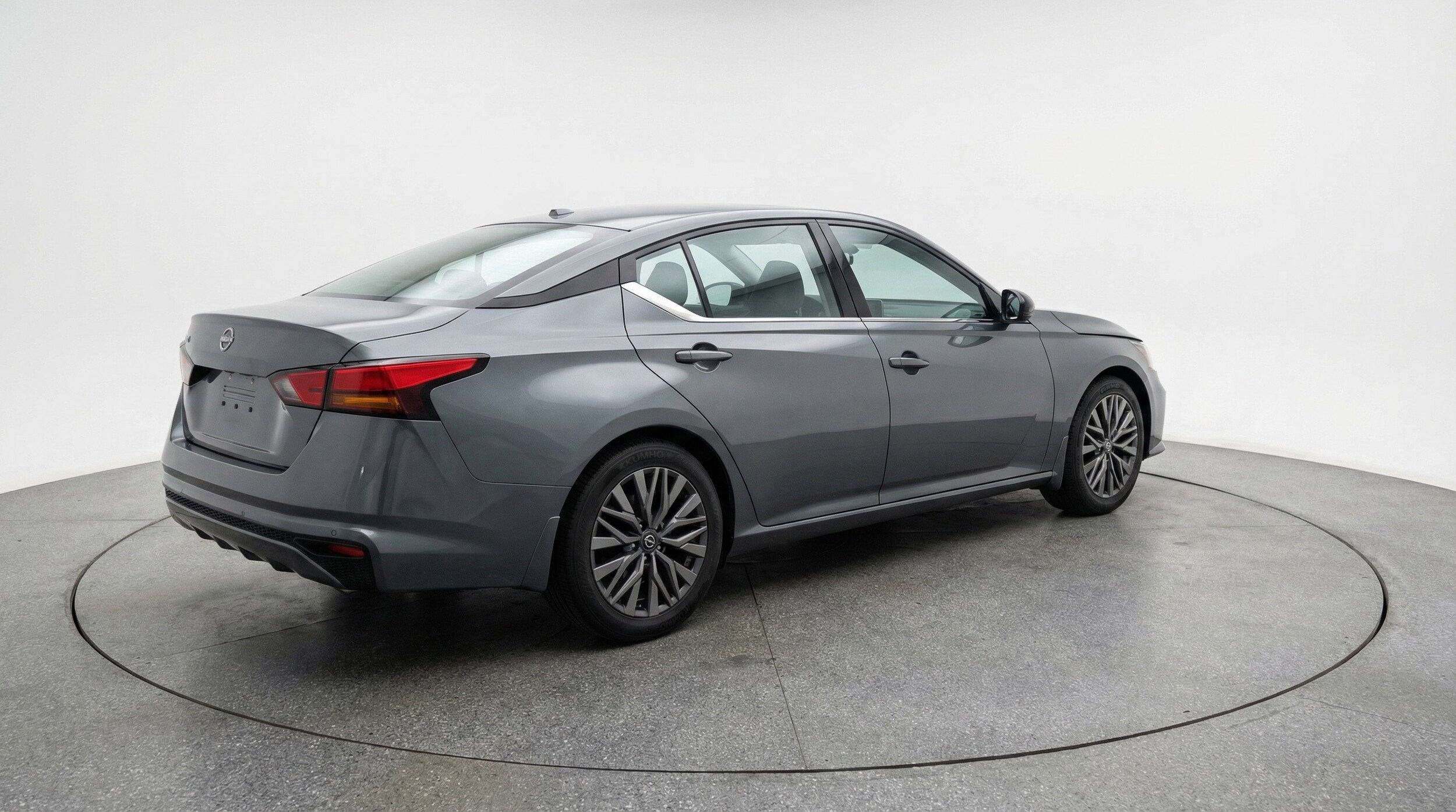 Thumbnail: 2025 Nissan Altima - 9