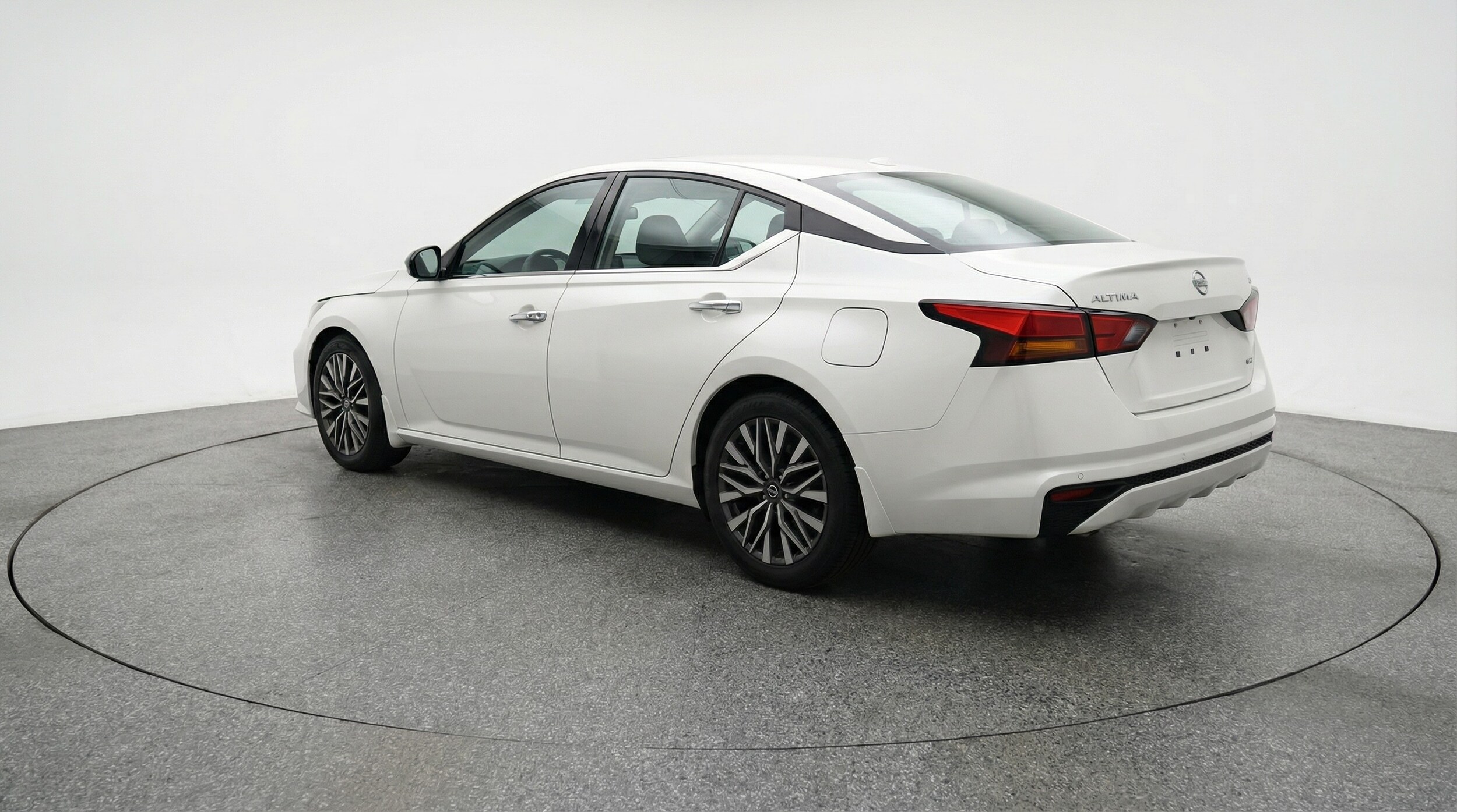 Thumbnail: 2025 Nissan Altima - 5