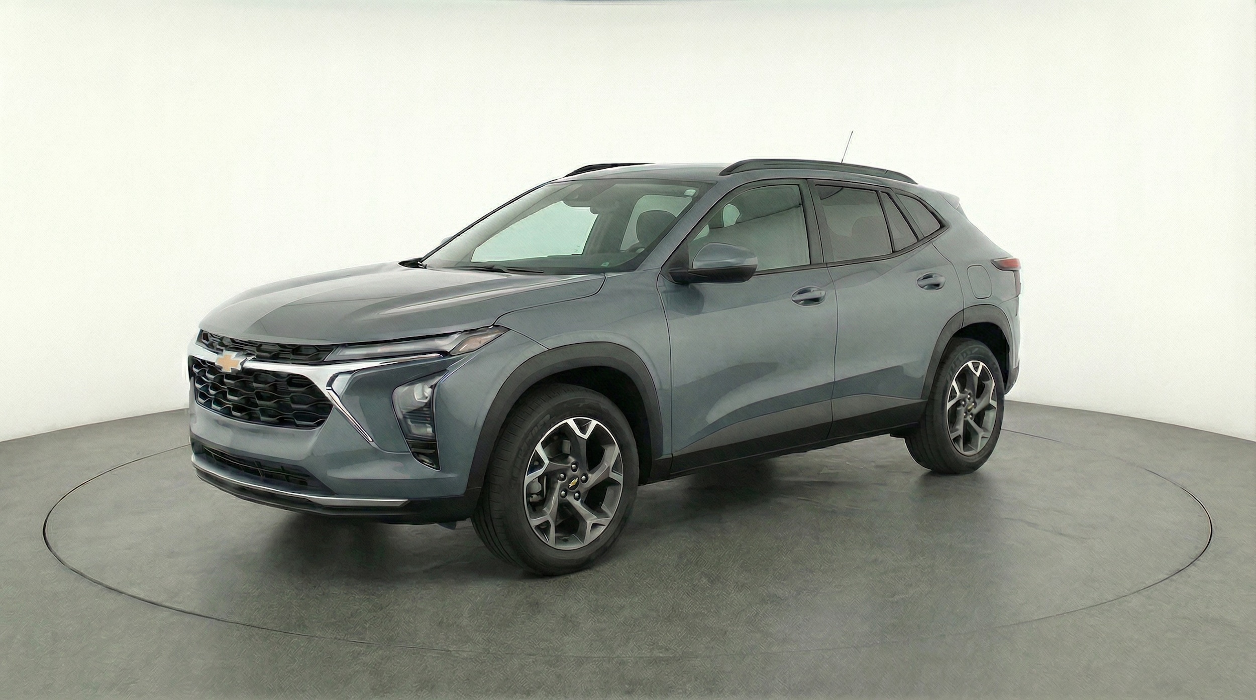 Thumbnail: 2025 Chevrolet Trax - 3