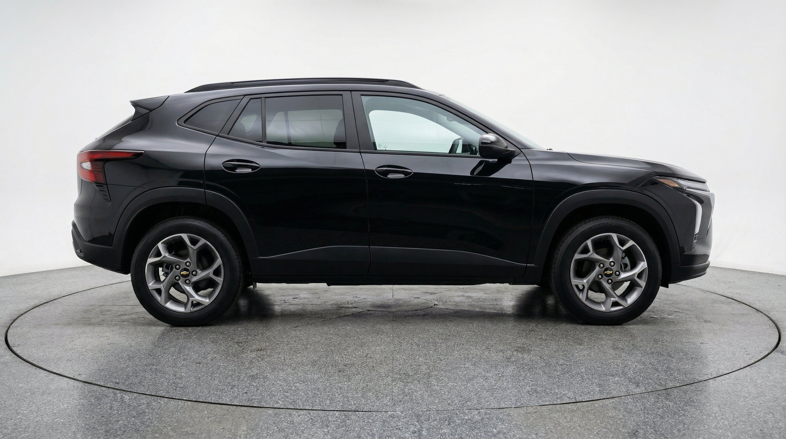 Thumbnail: 2025 Chevrolet Trax - 10