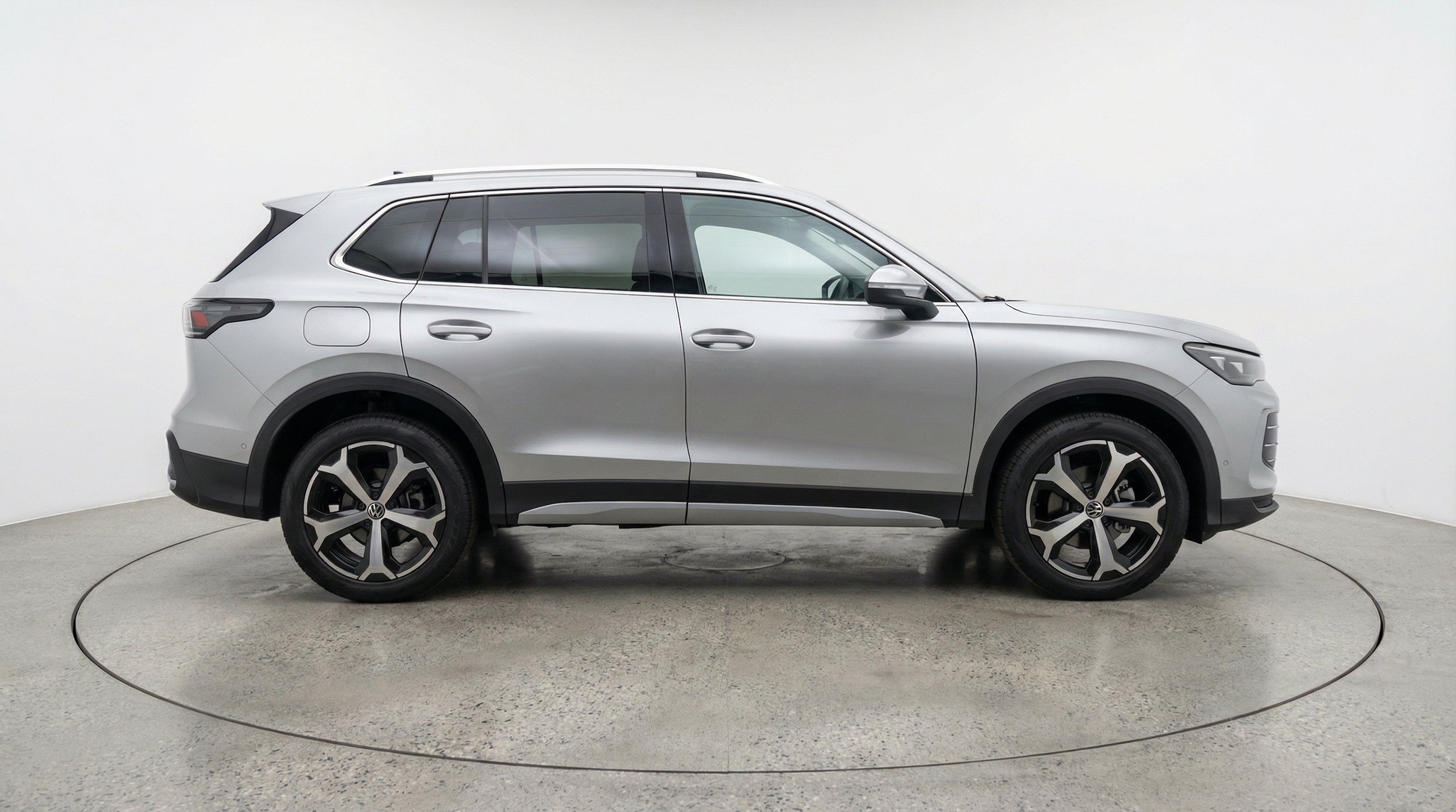 Thumbnail: 2026 Volkswagen Tiguan - 11