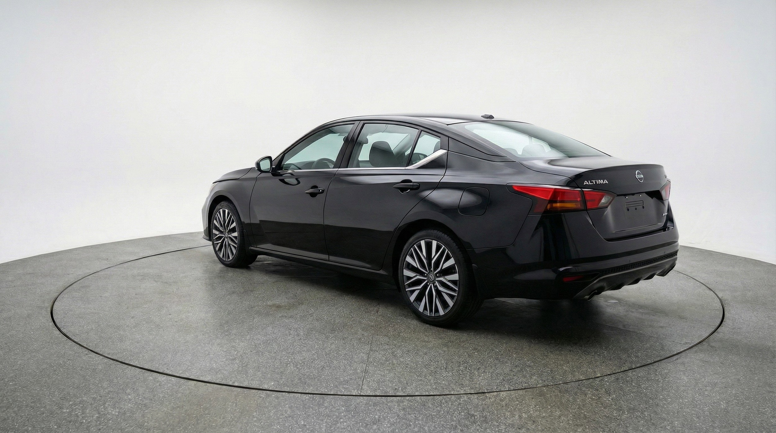 Thumbnail: 2025 Nissan Altima - 6