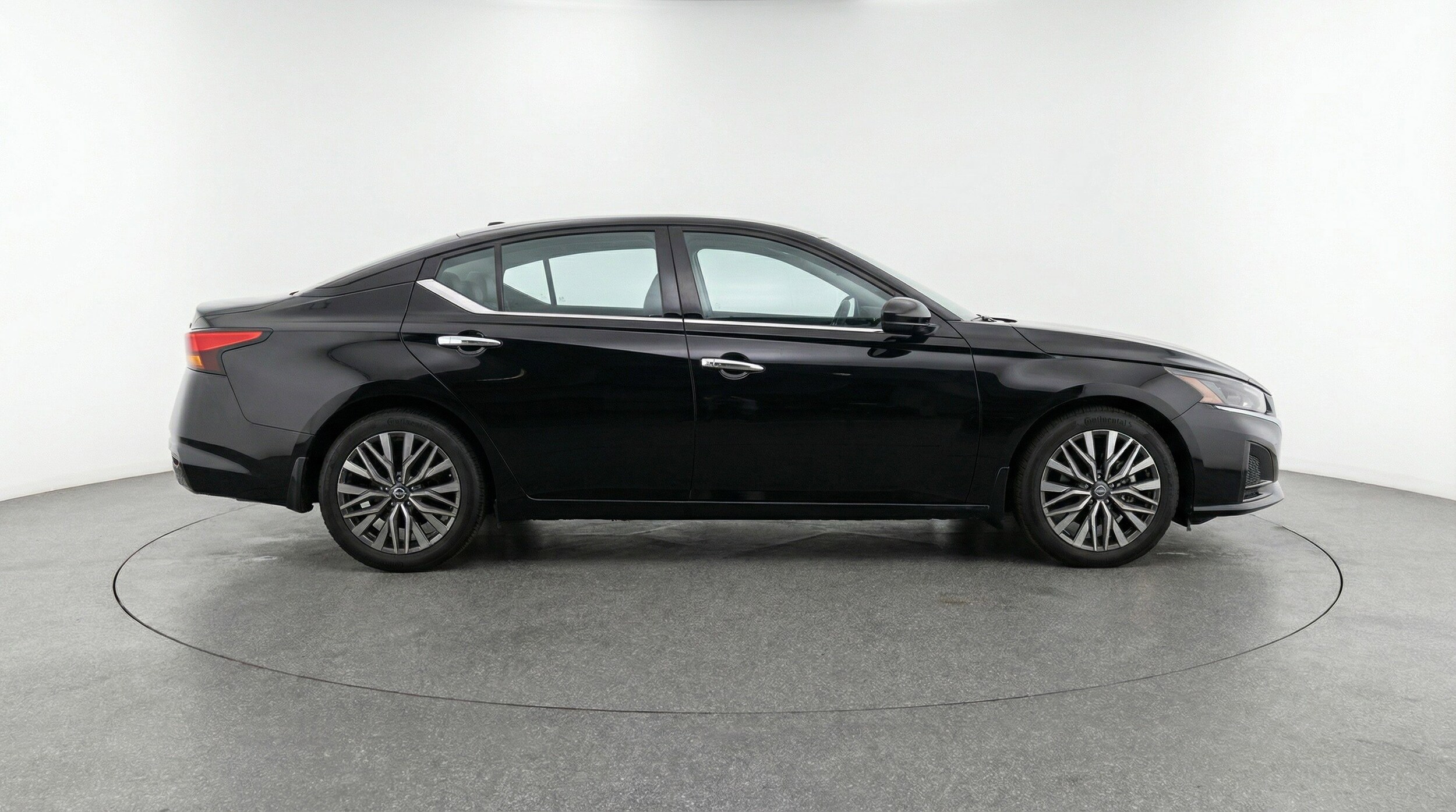 Thumbnail: 2025 Nissan Altima - 11