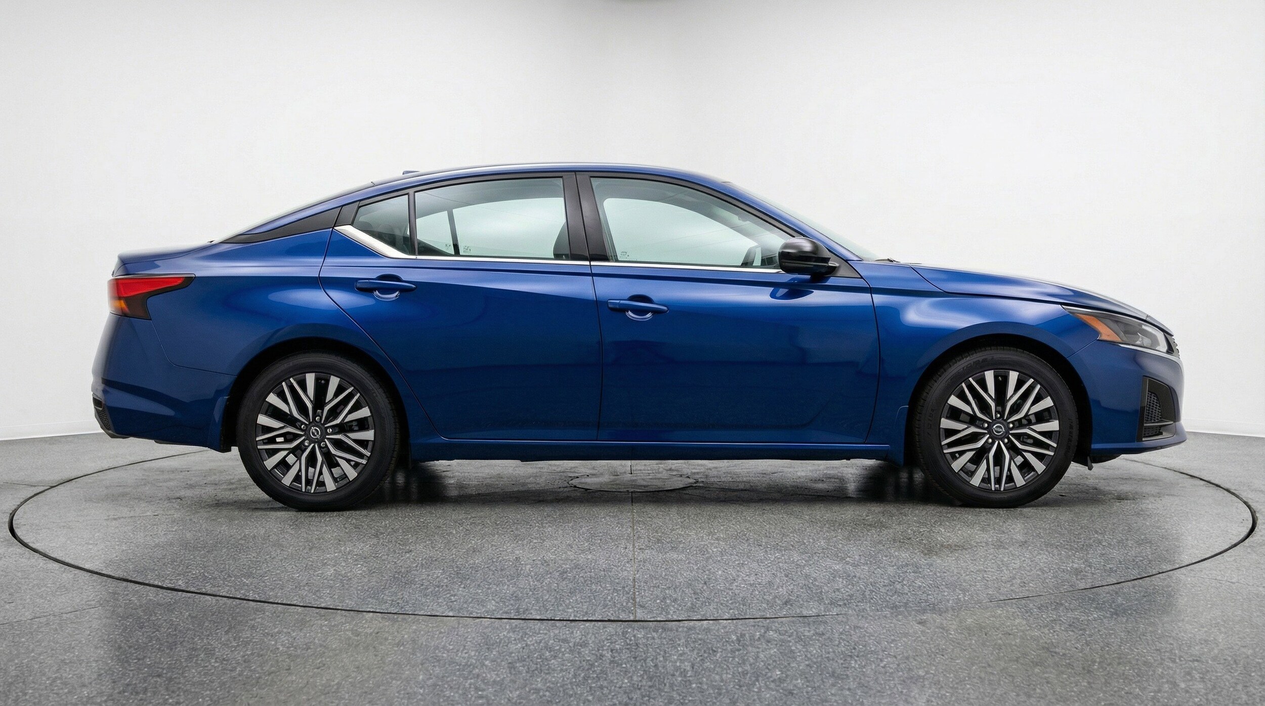 Thumbnail: 2025 Nissan Altima - 11