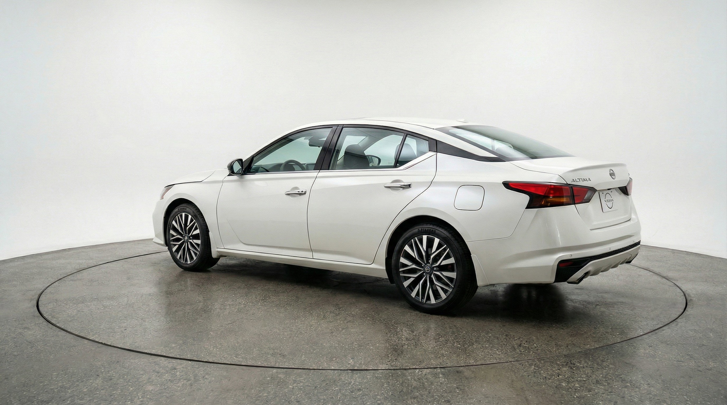 Thumbnail: 2025 Nissan Altima - 6