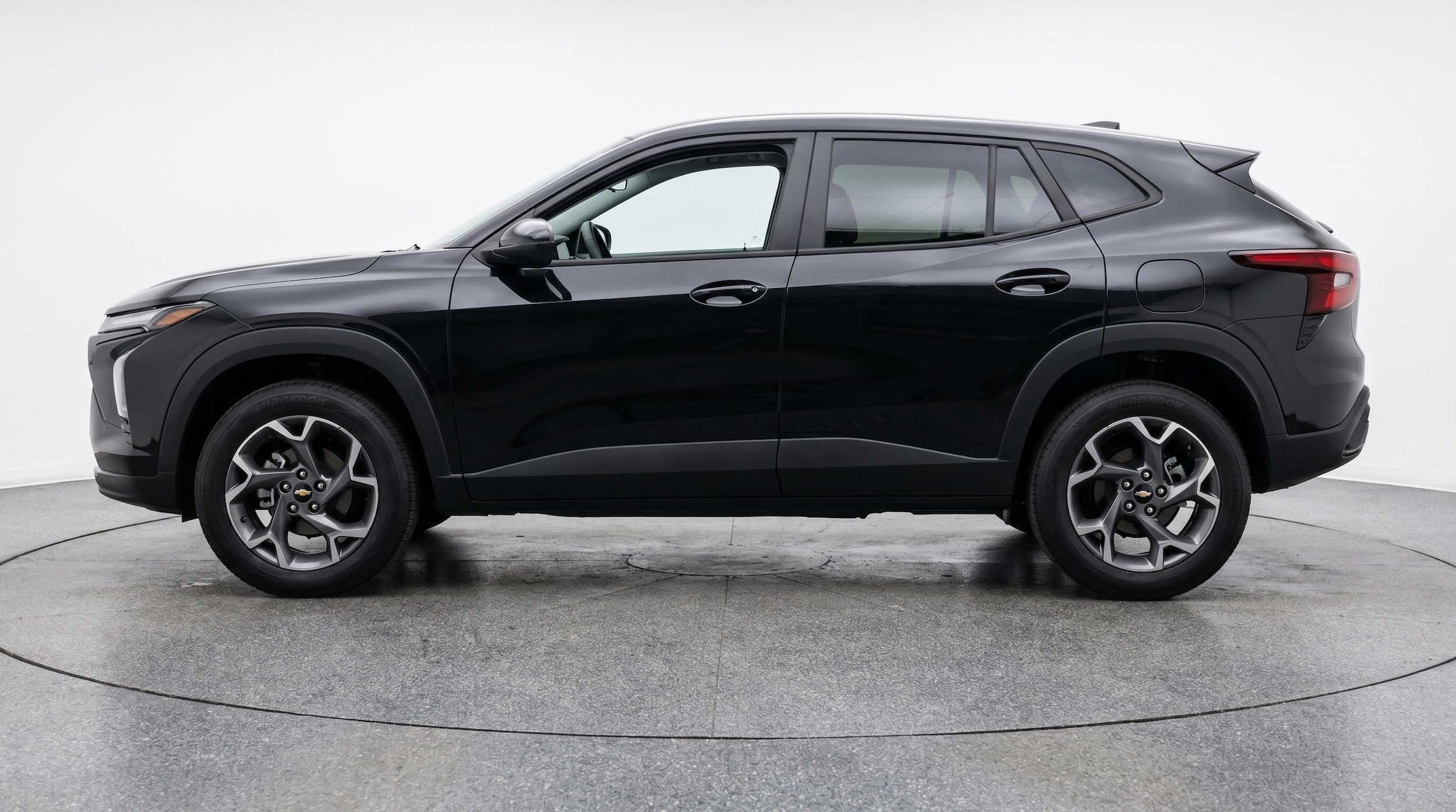 Thumbnail: 2025 Chevrolet Trax - 5