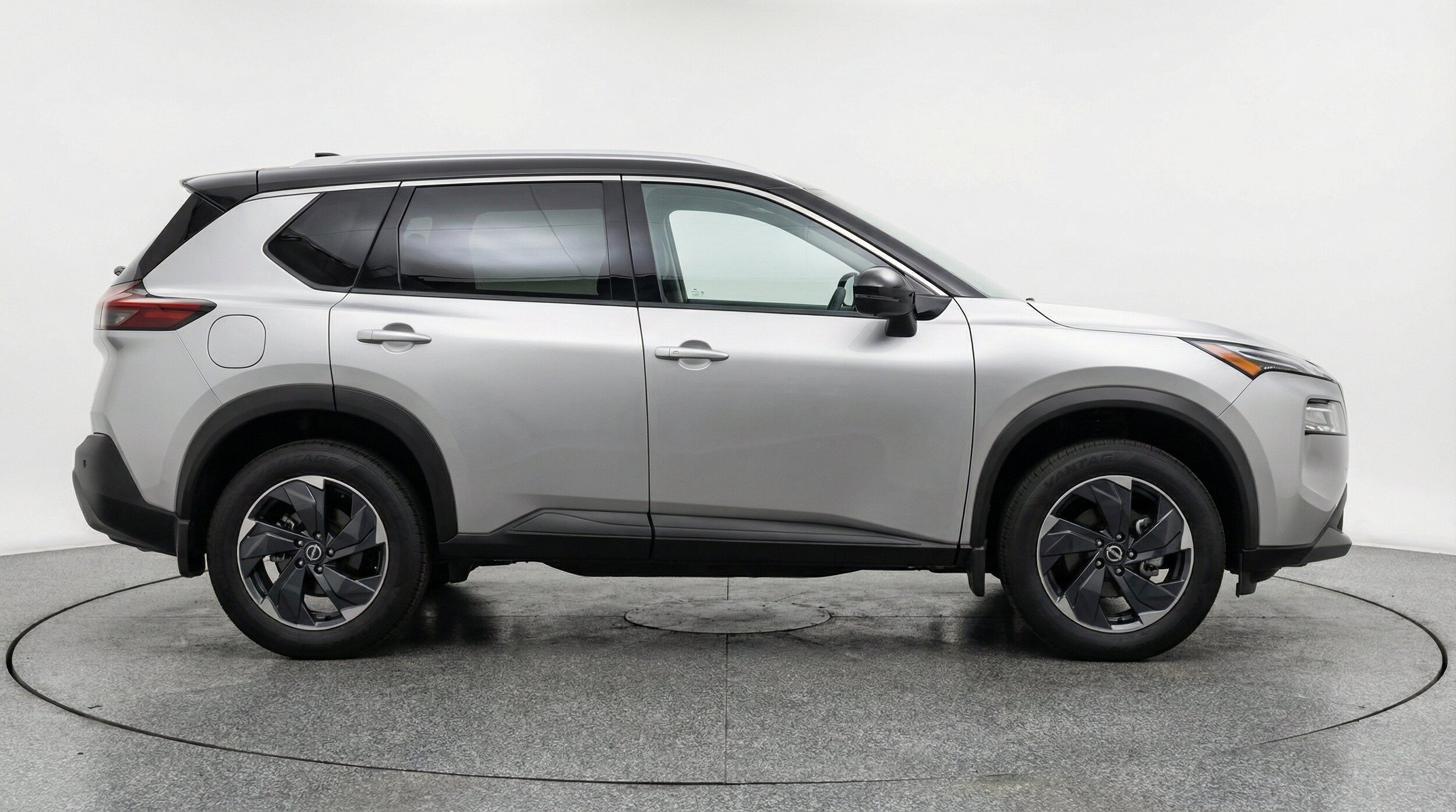 Thumbnail: 2025 Nissan Rogue - 11