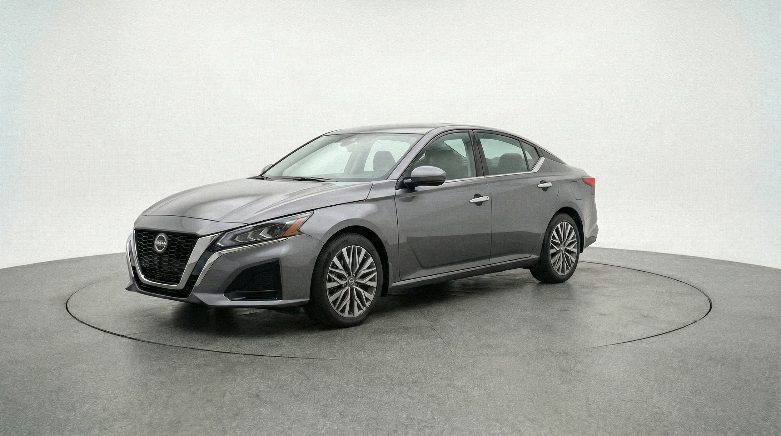 Thumbnail: 2025 Nissan Altima - 3