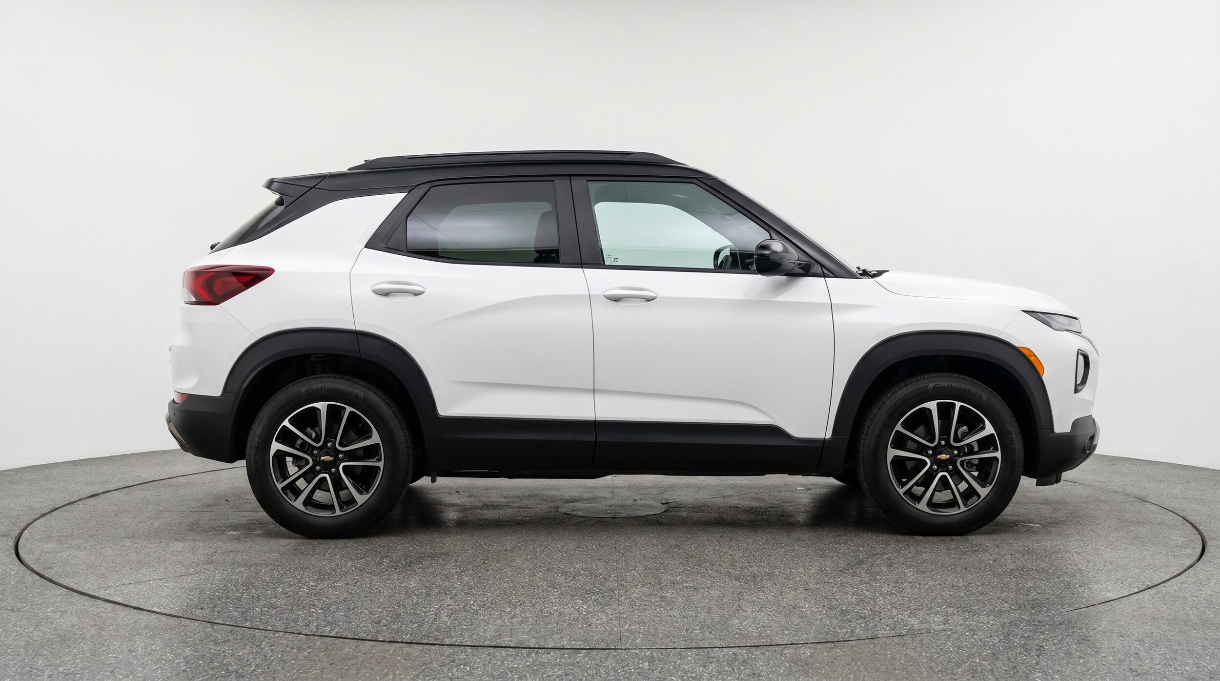 Thumbnail: 2025 Chevrolet TrailBlazer - 11