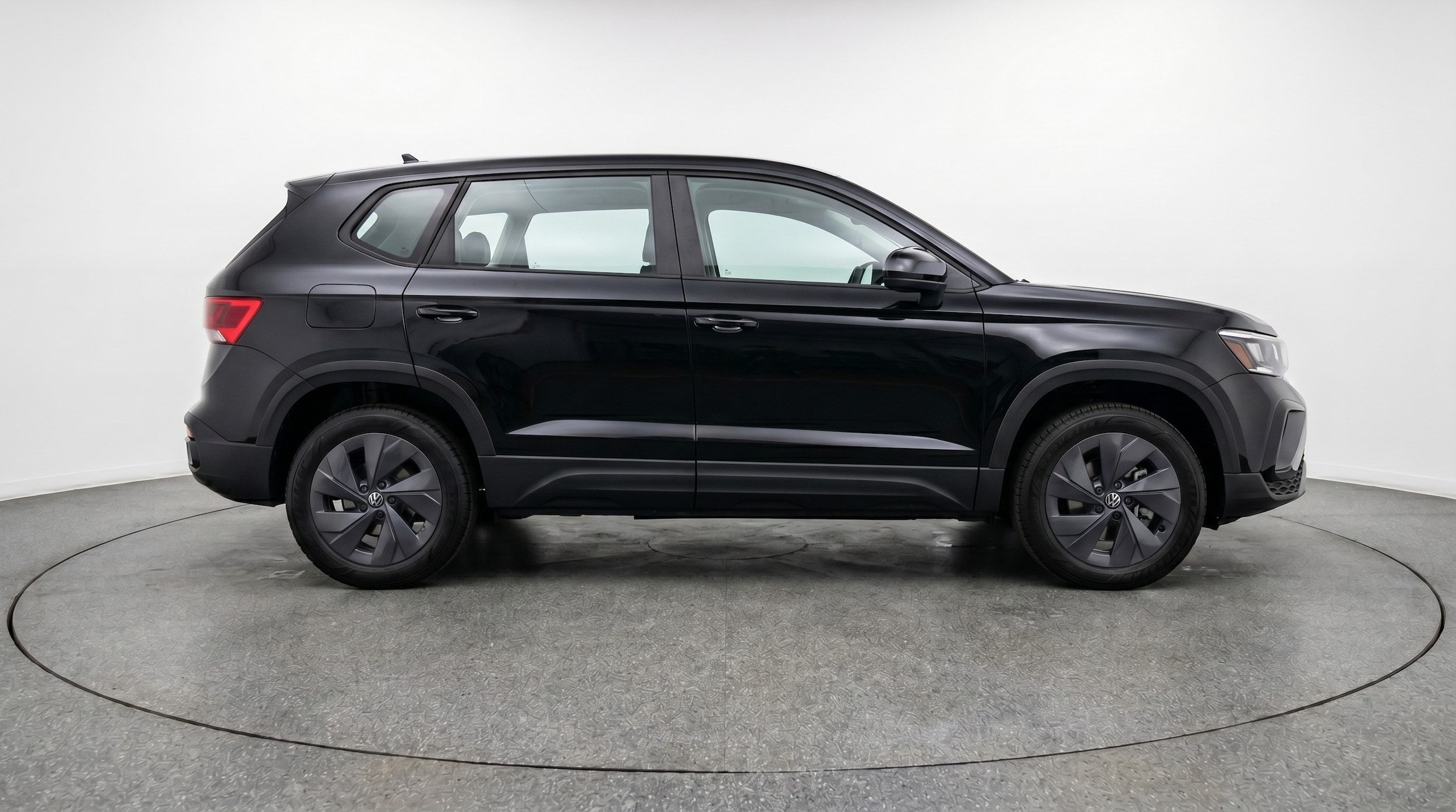 Thumbnail: 2026 Volkswagen Taos - 8