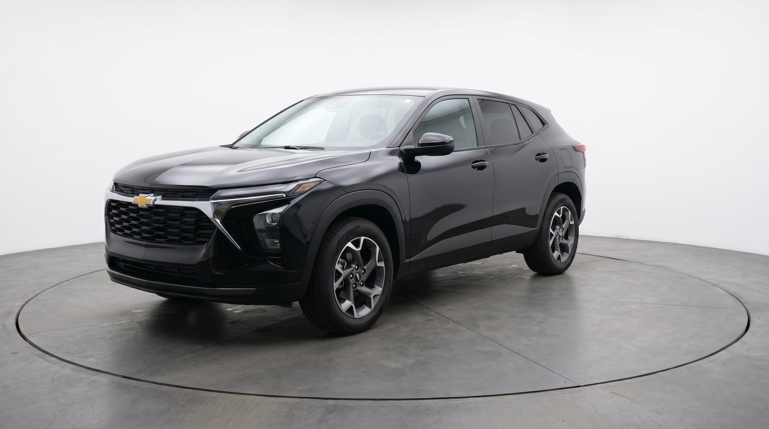 Thumbnail: 2025 Chevrolet Trax - 3