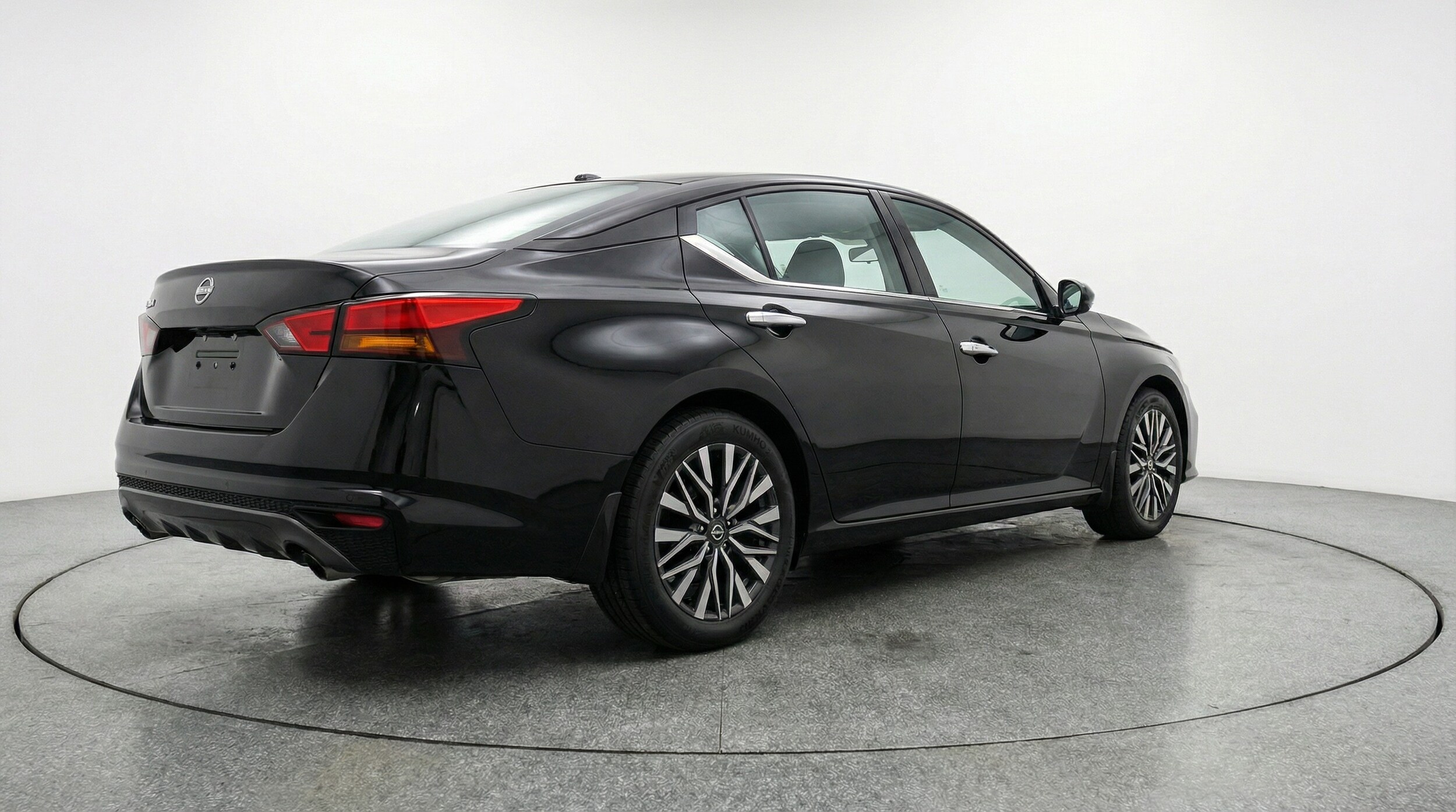 Thumbnail: 2025 Nissan Altima - 7