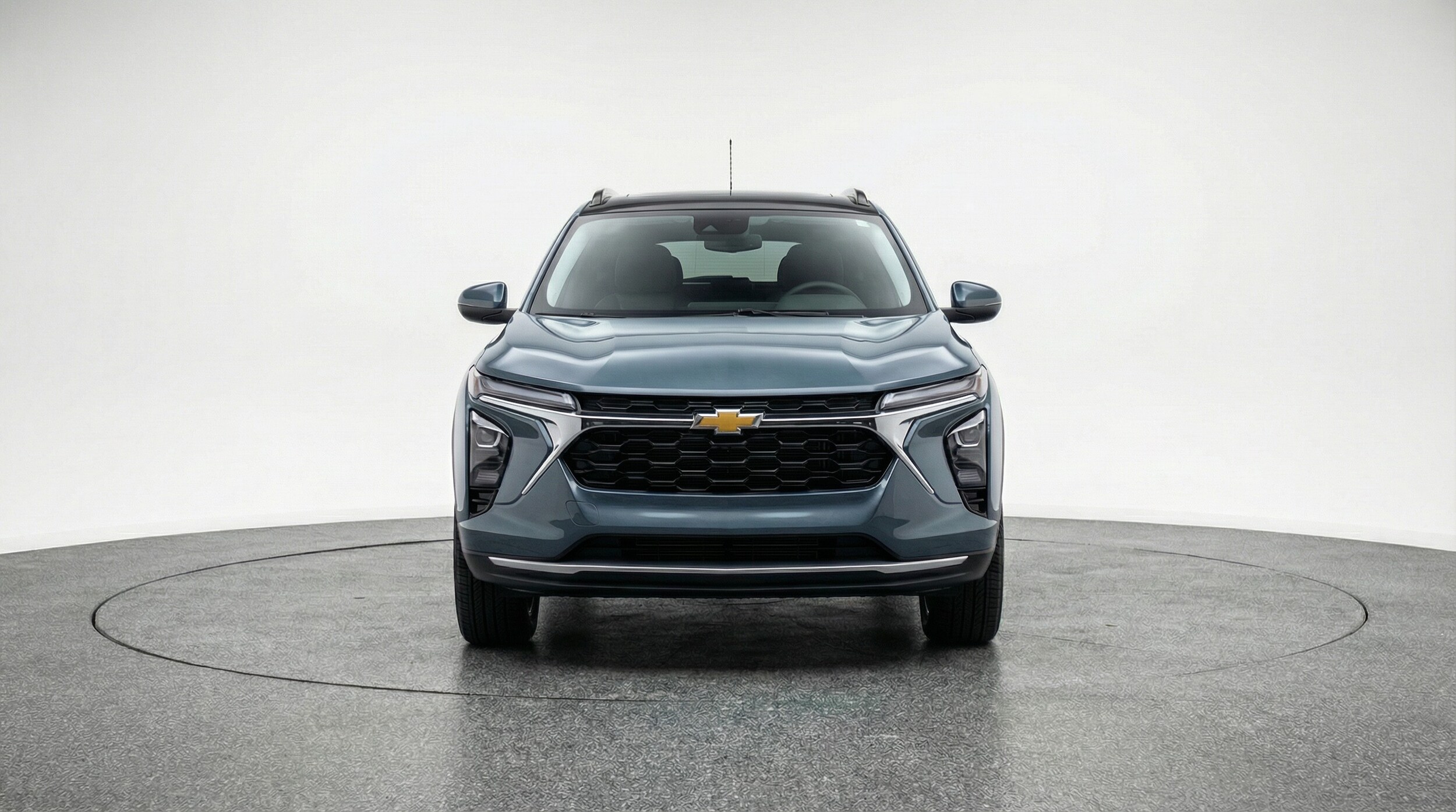 Thumbnail: 2025 Chevrolet Trax - 2