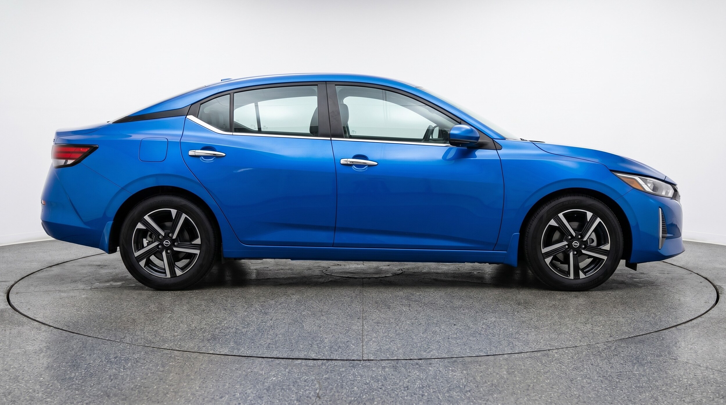 Thumbnail: 2025 Nissan Sentra - 8