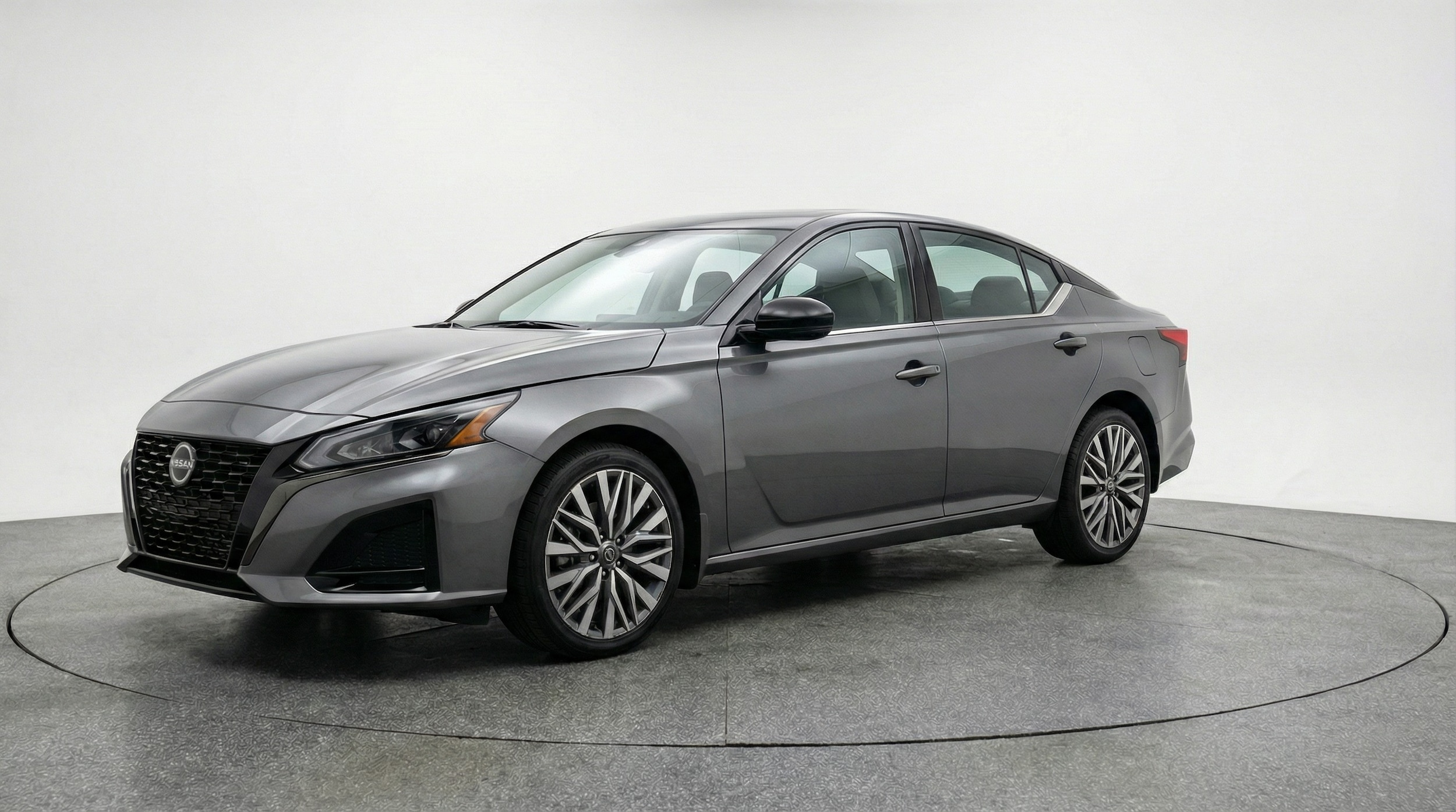 Thumbnail: 2025 Nissan Altima - 3