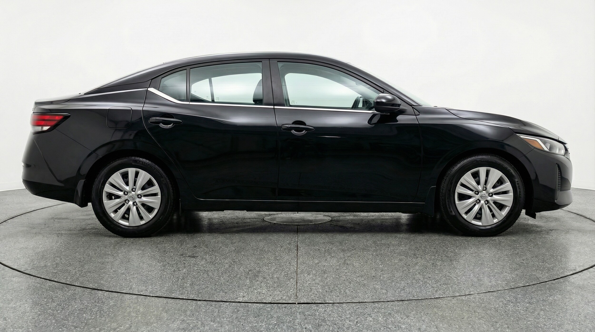 Thumbnail: 2025 Nissan Sentra - 8