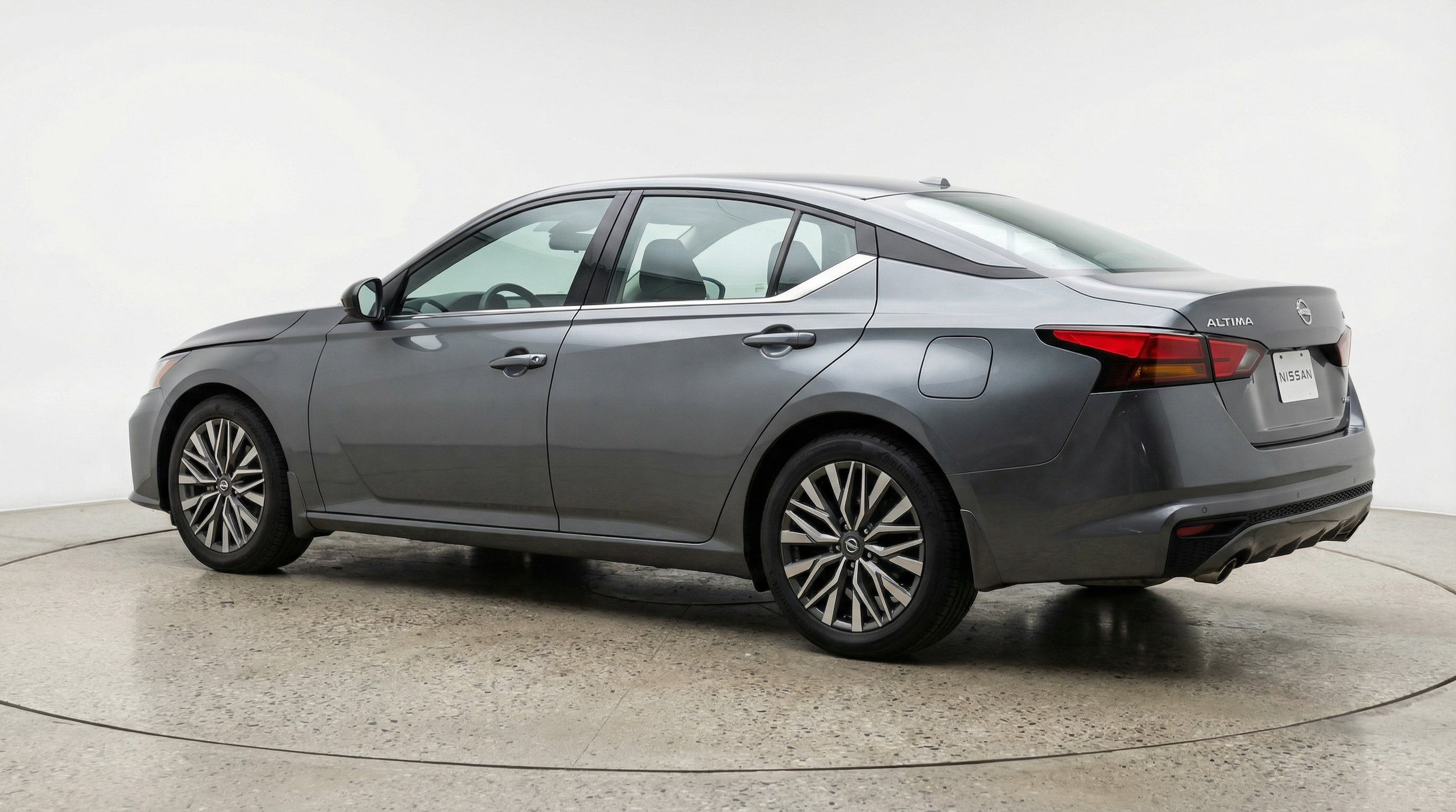 Thumbnail: 2025 Nissan Altima - 5