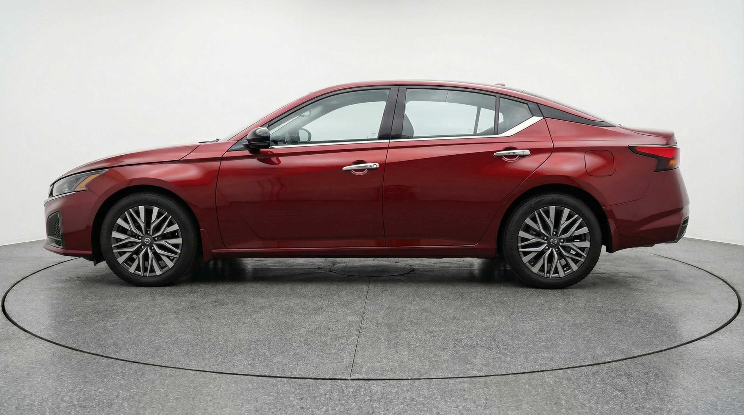 Thumbnail: 2025 Nissan Altima - 4