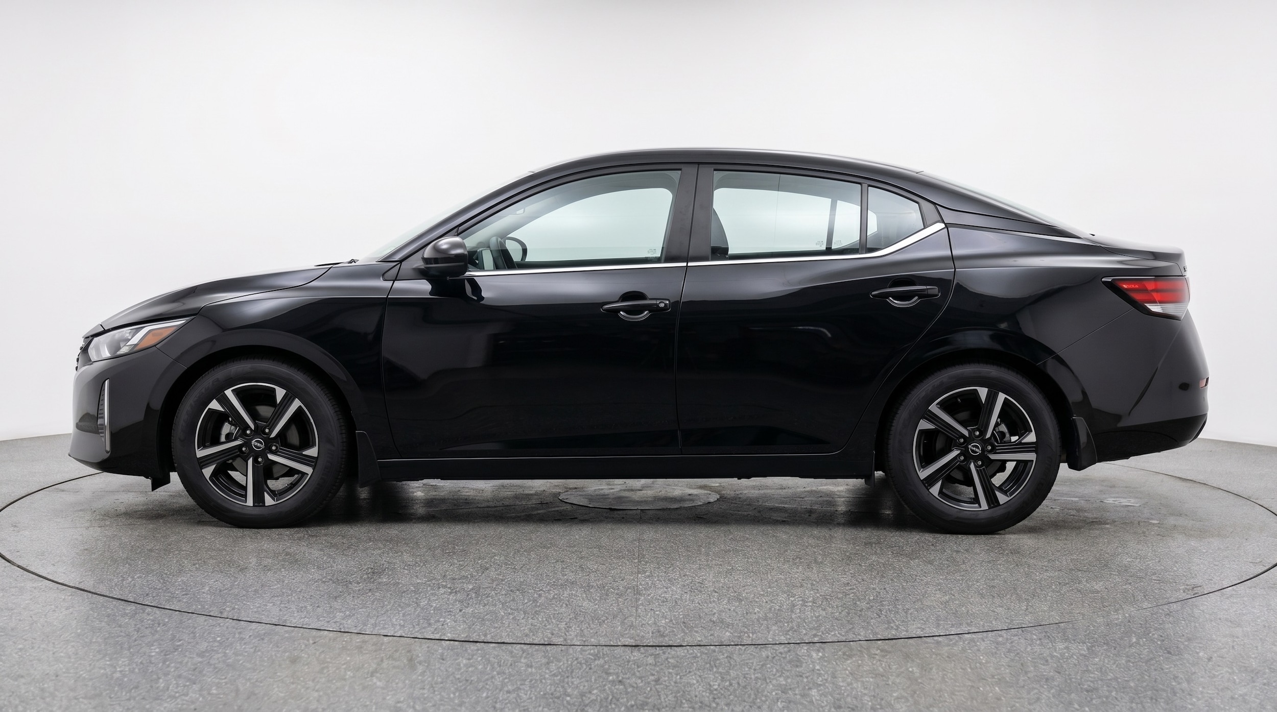 Thumbnail: 2025 Nissan Sentra - 4