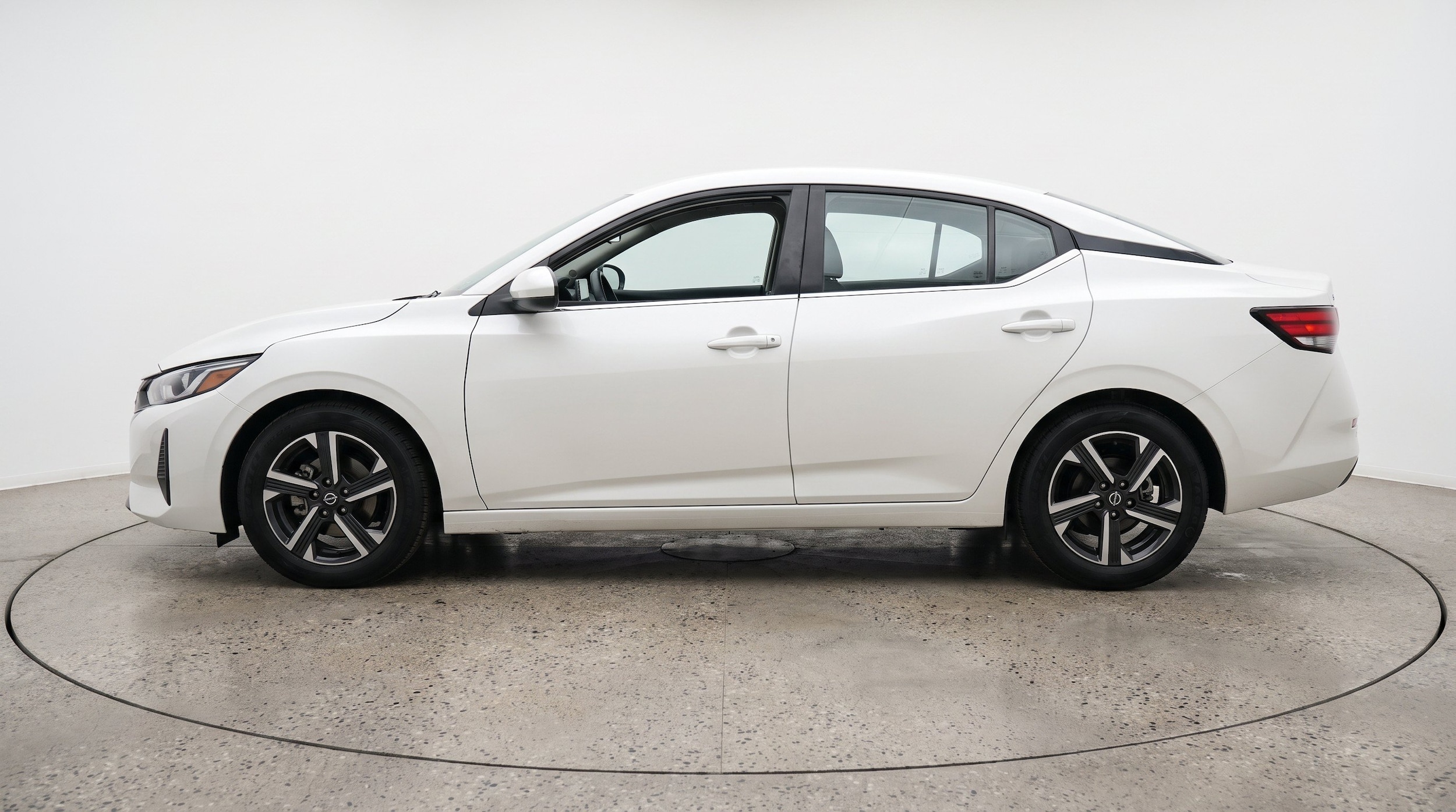 Thumbnail: 2025 Nissan Sentra - 5