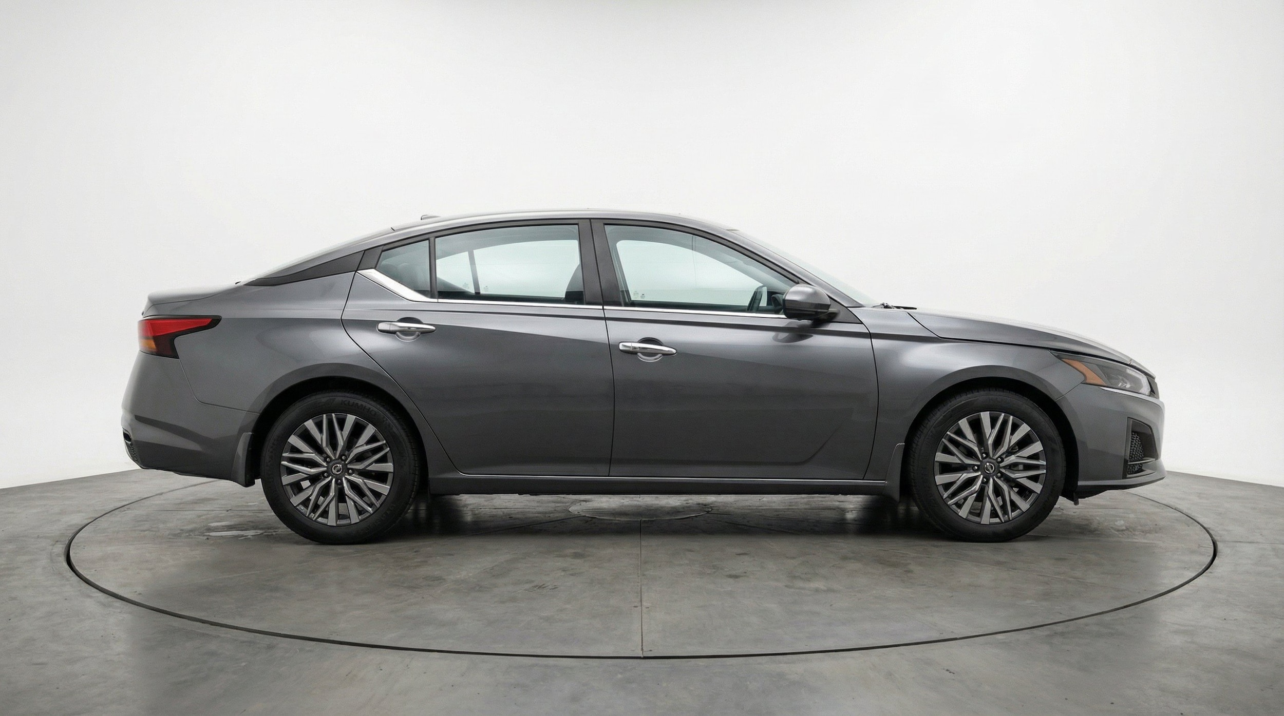 Thumbnail: 2025 Nissan Altima - 10