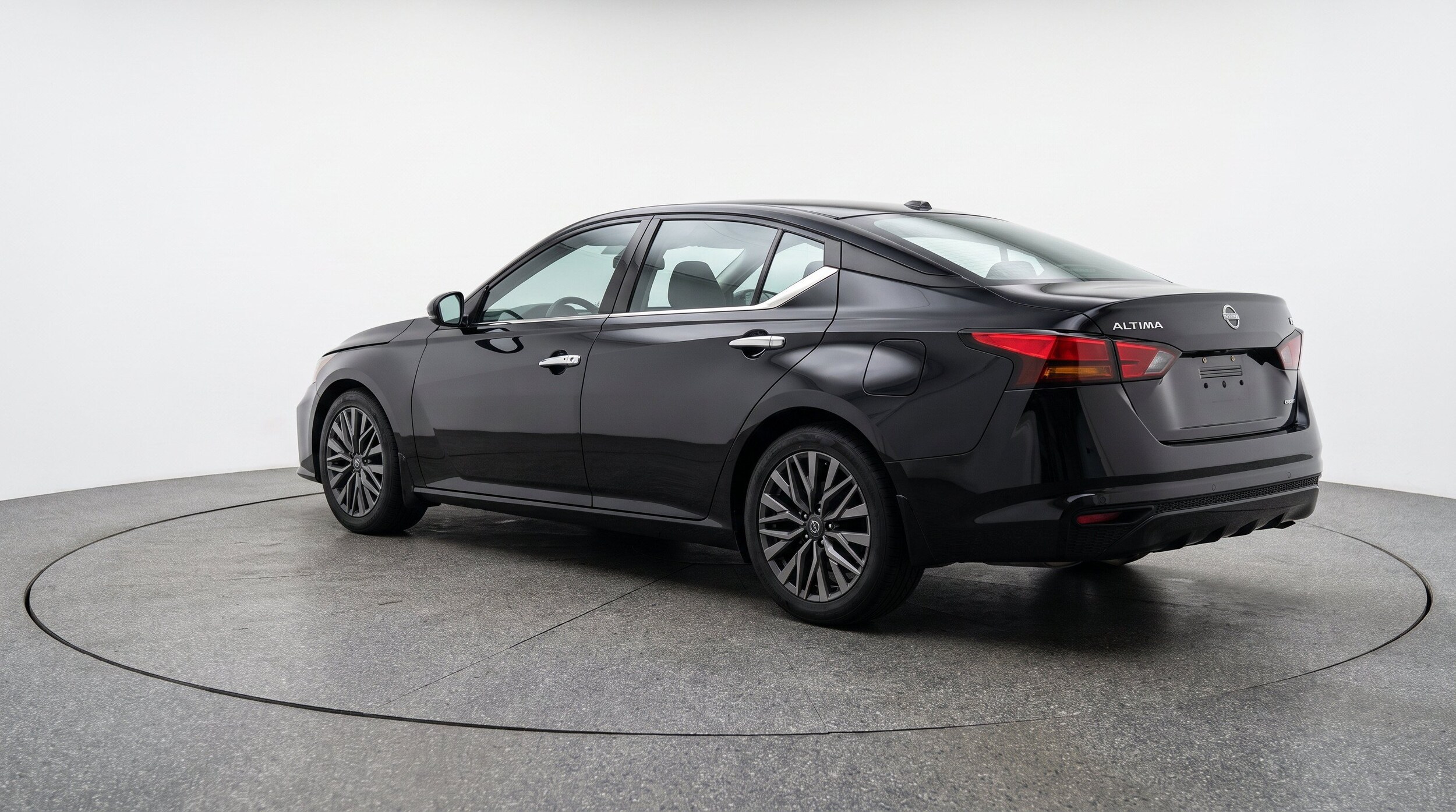 Thumbnail: 2025 Nissan Altima - 6
