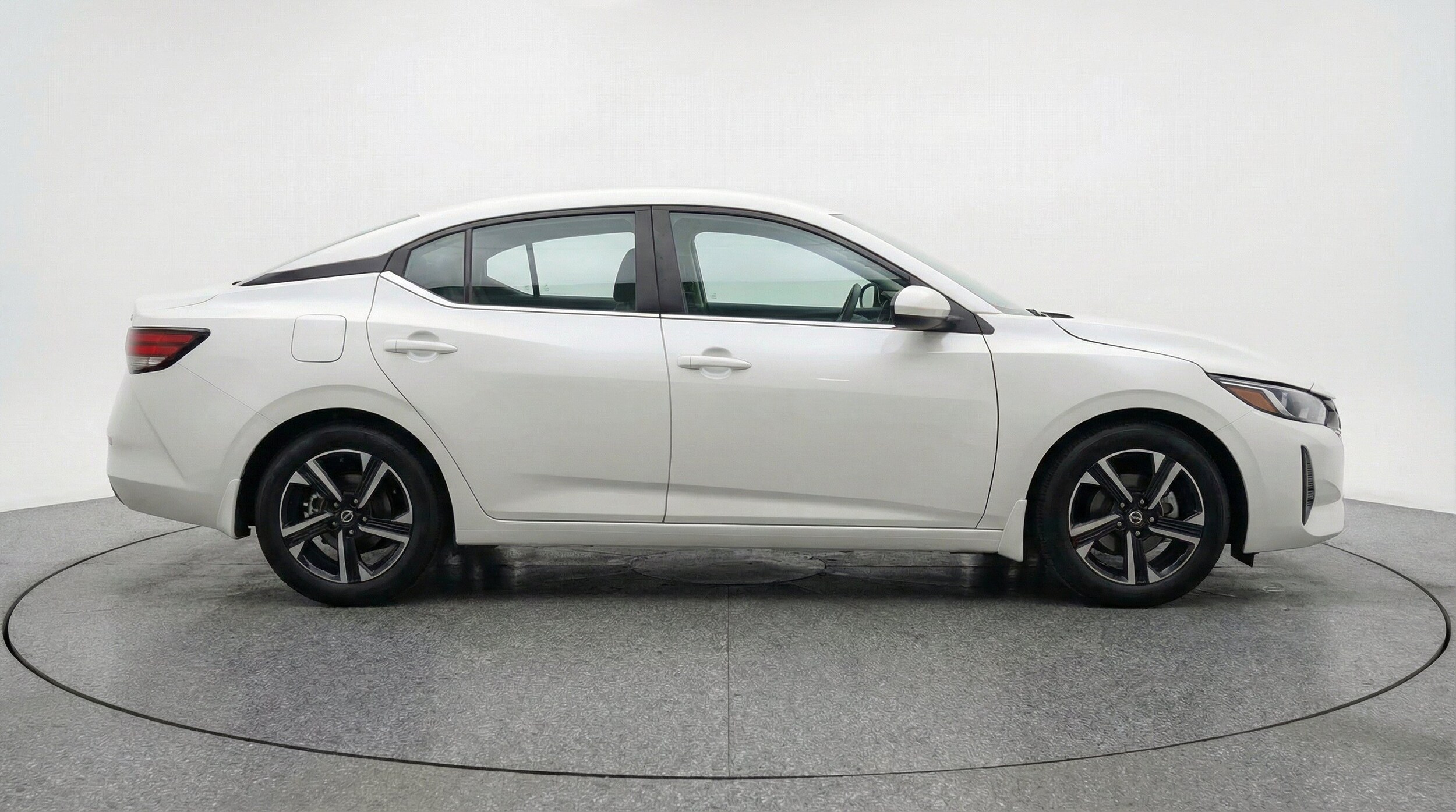 Thumbnail: 2025 Nissan Sentra - 11