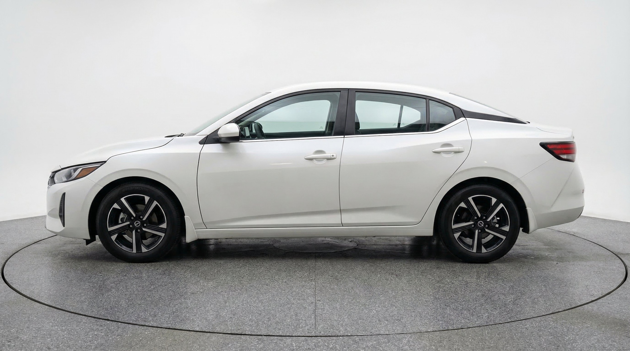 Thumbnail: 2025 Nissan Sentra - 5