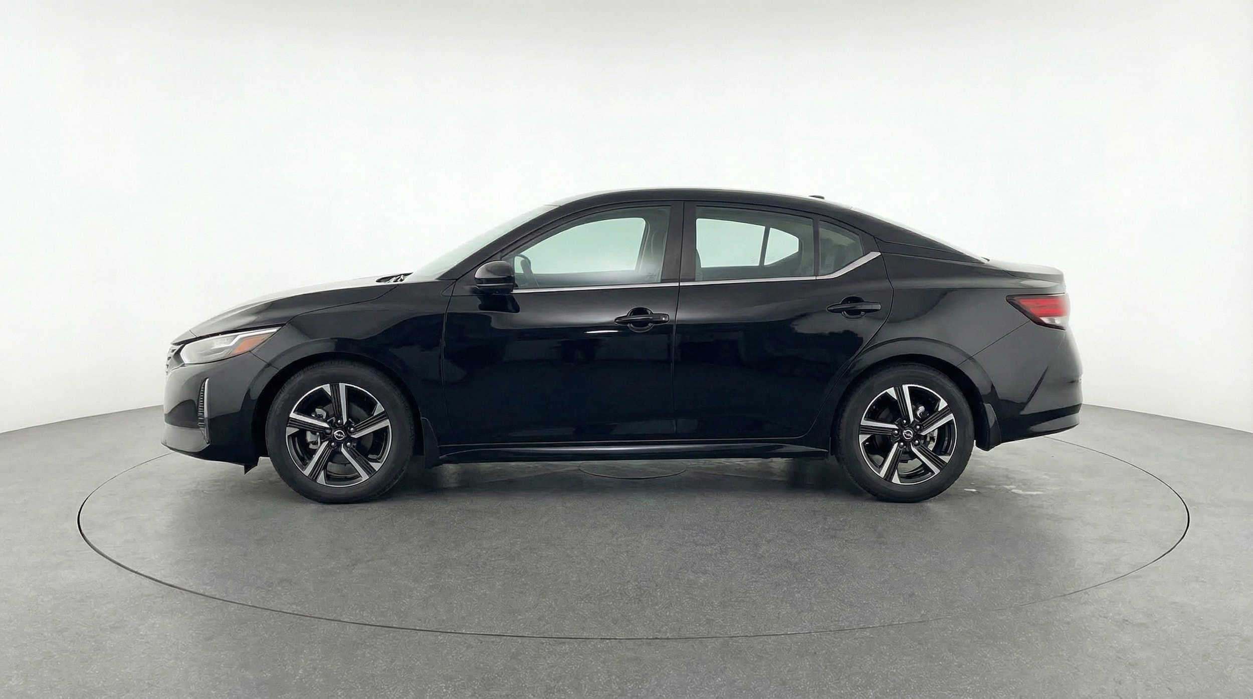 Thumbnail: 2025 Nissan Sentra - 5