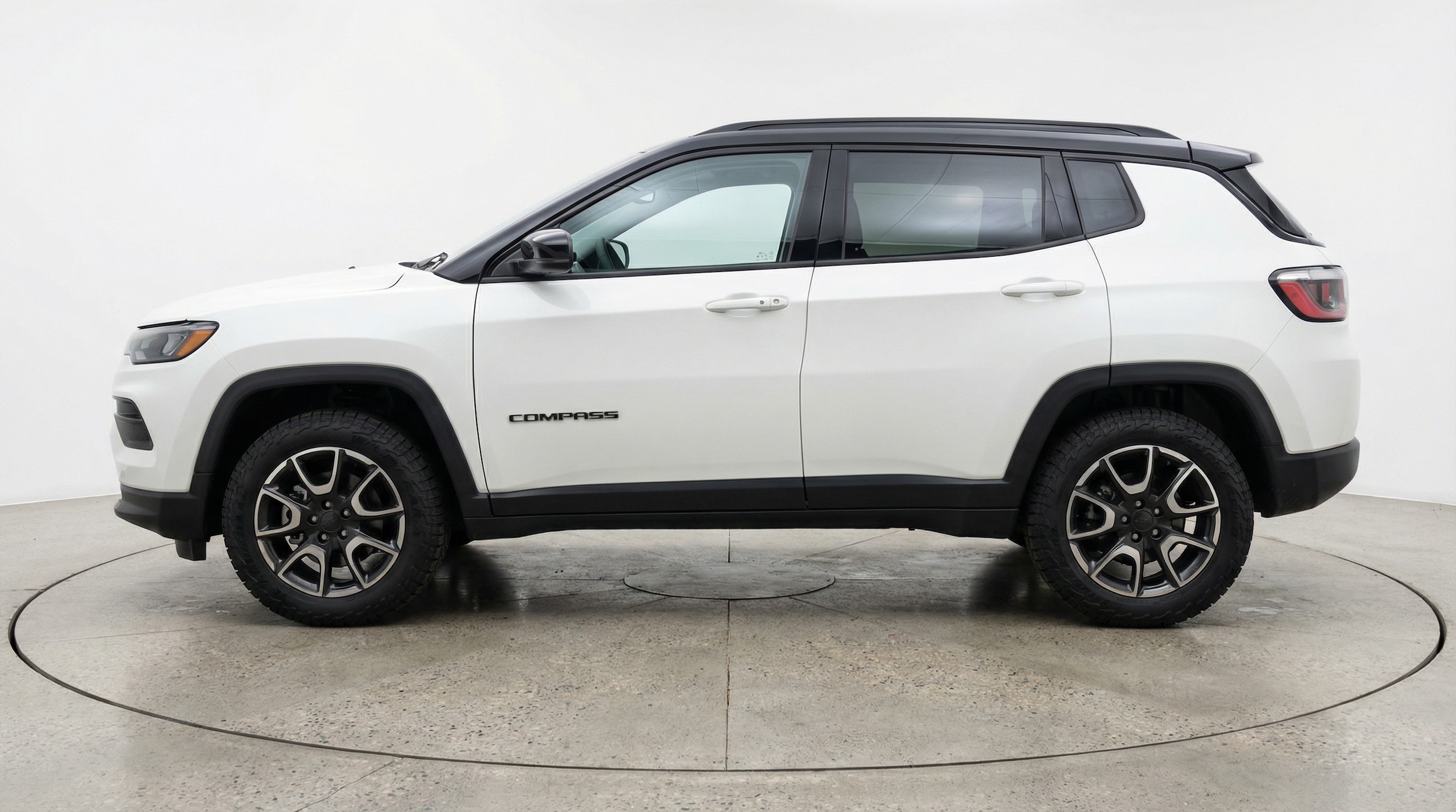 Thumbnail: 2025 Jeep Compass - 4