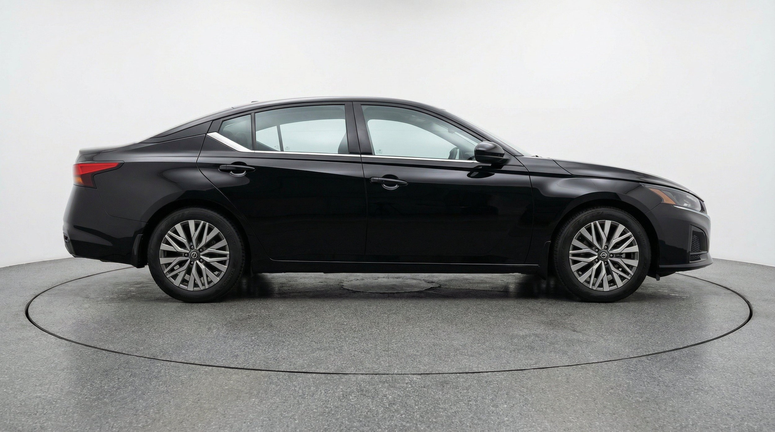 Thumbnail: 2025 Nissan Altima - 11
