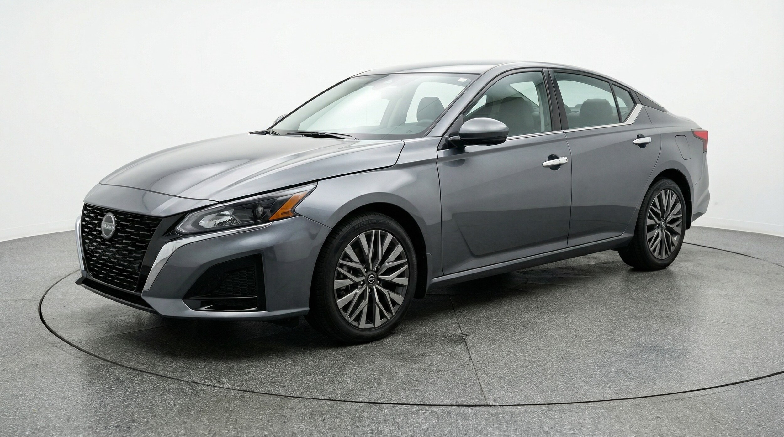 Thumbnail: 2025 Nissan Altima - 3