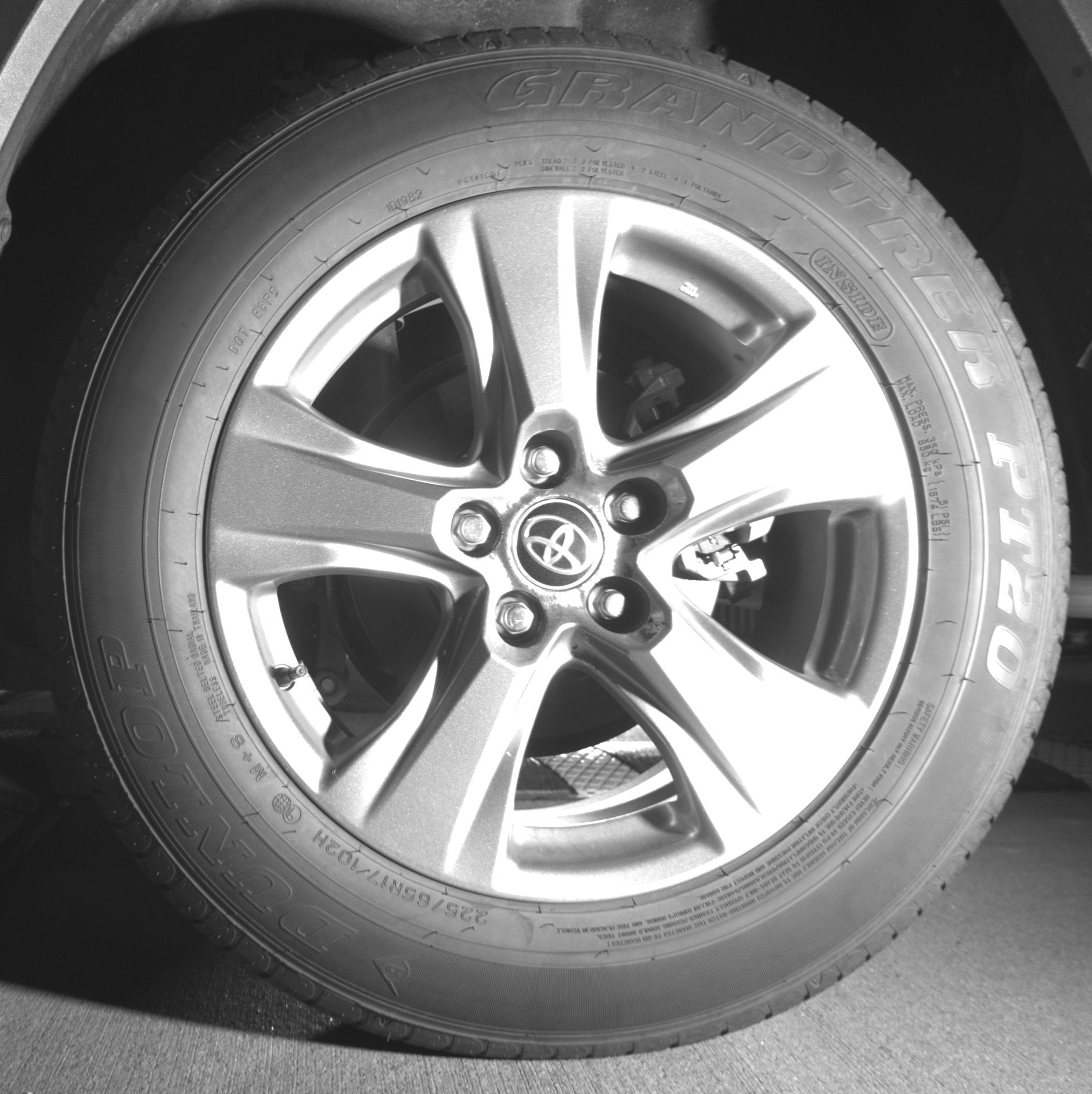 Thumbnail: 2025 Toyota RAV4 - 11