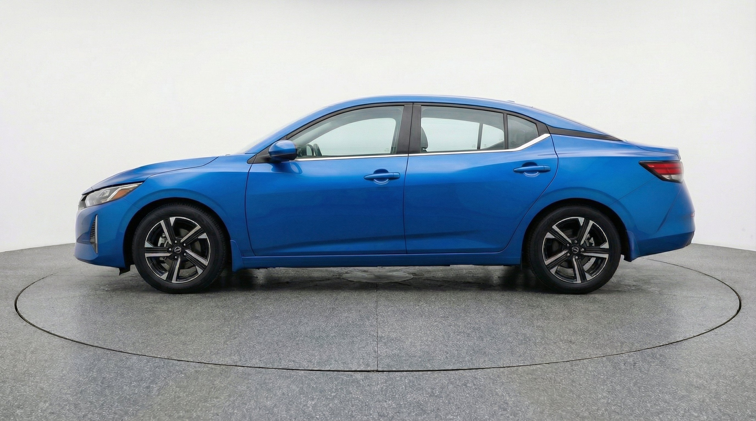 Thumbnail: 2025 Nissan Sentra - 5