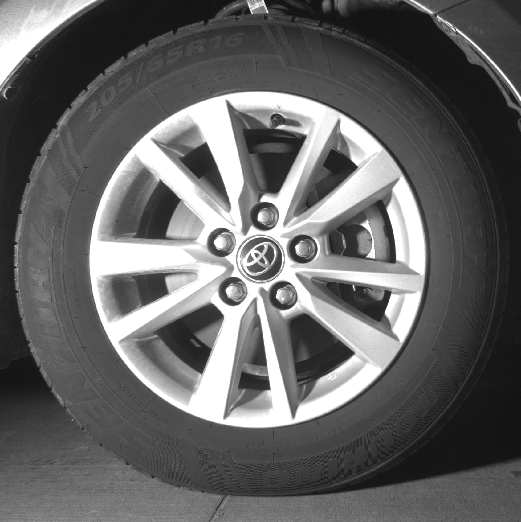 Thumbnail: 2025 Toyota Camry - 10