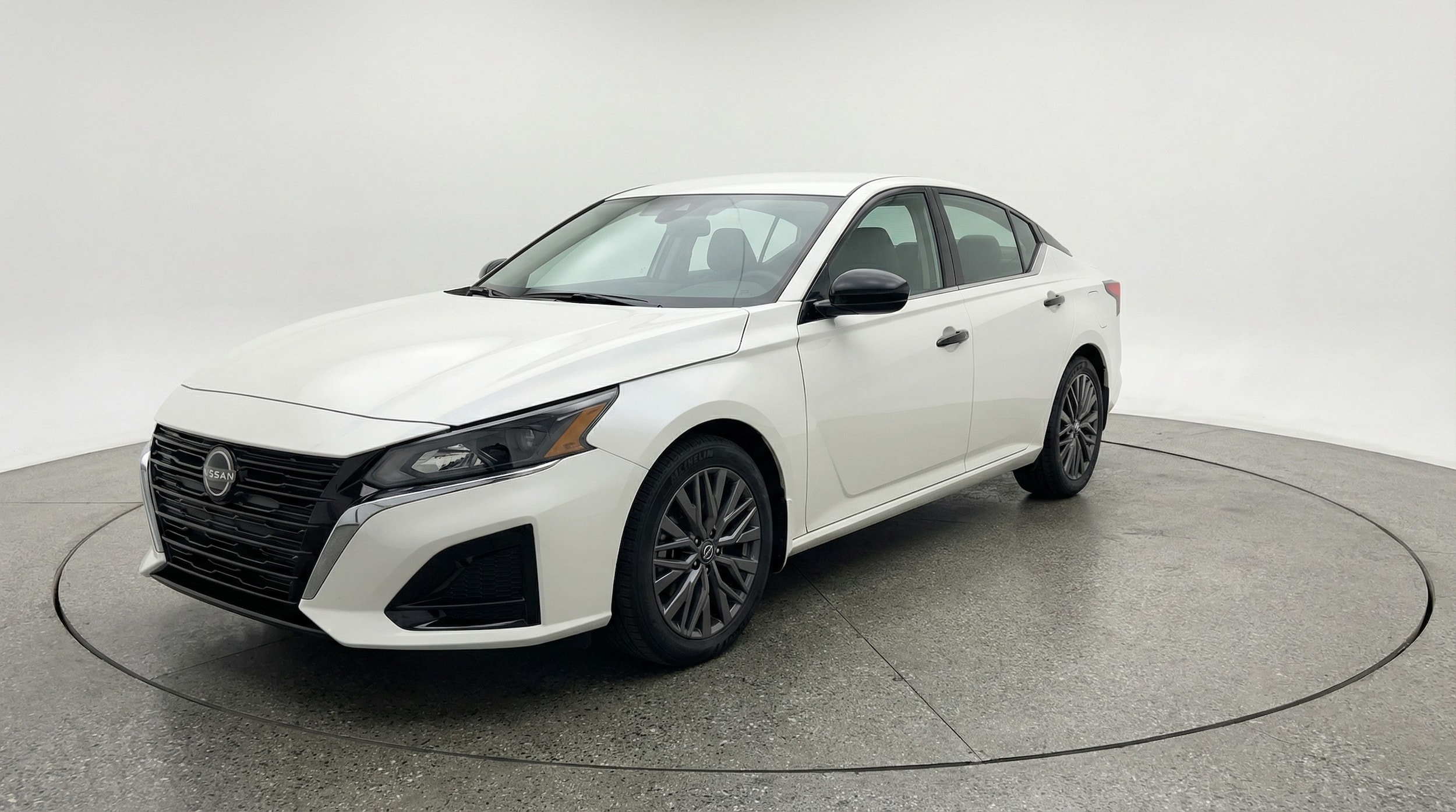 Thumbnail: 2025 Nissan Altima - 3