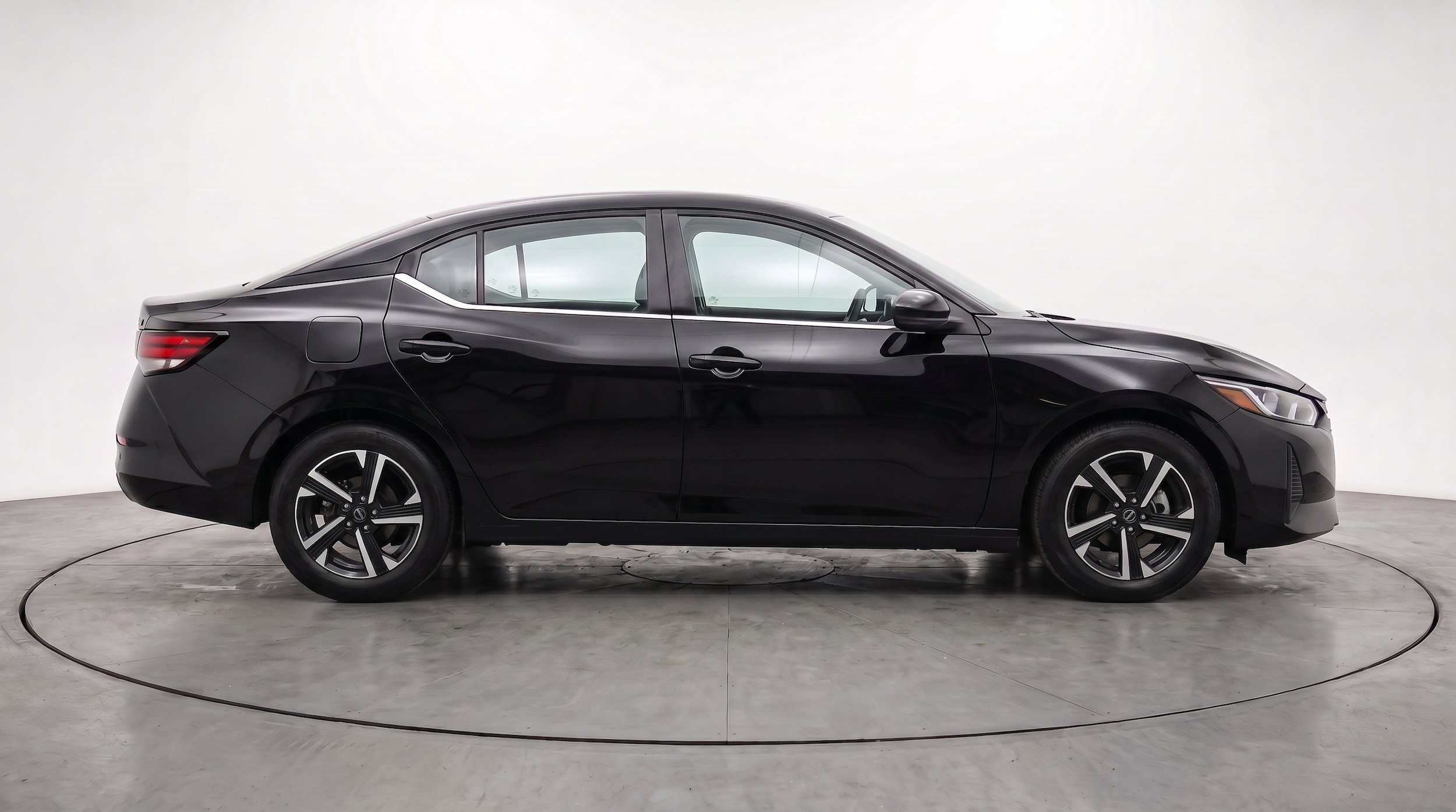 Thumbnail: 2025 Nissan Sentra - 11