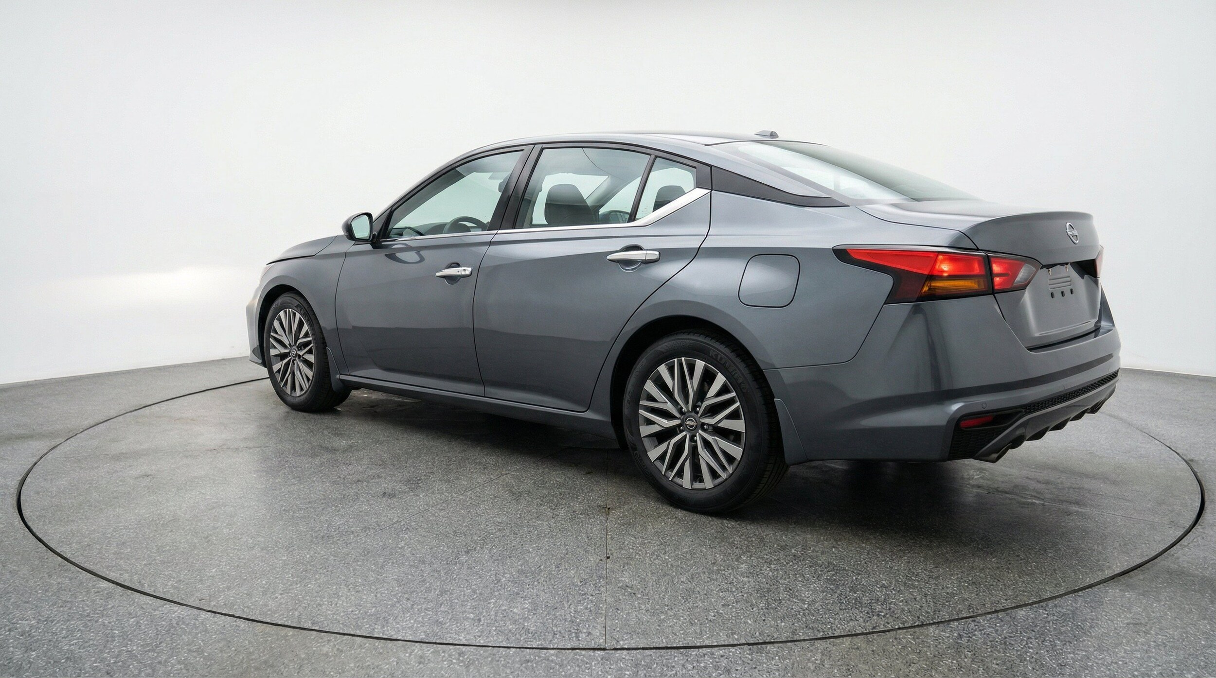 Thumbnail: 2025 Nissan Altima - 6