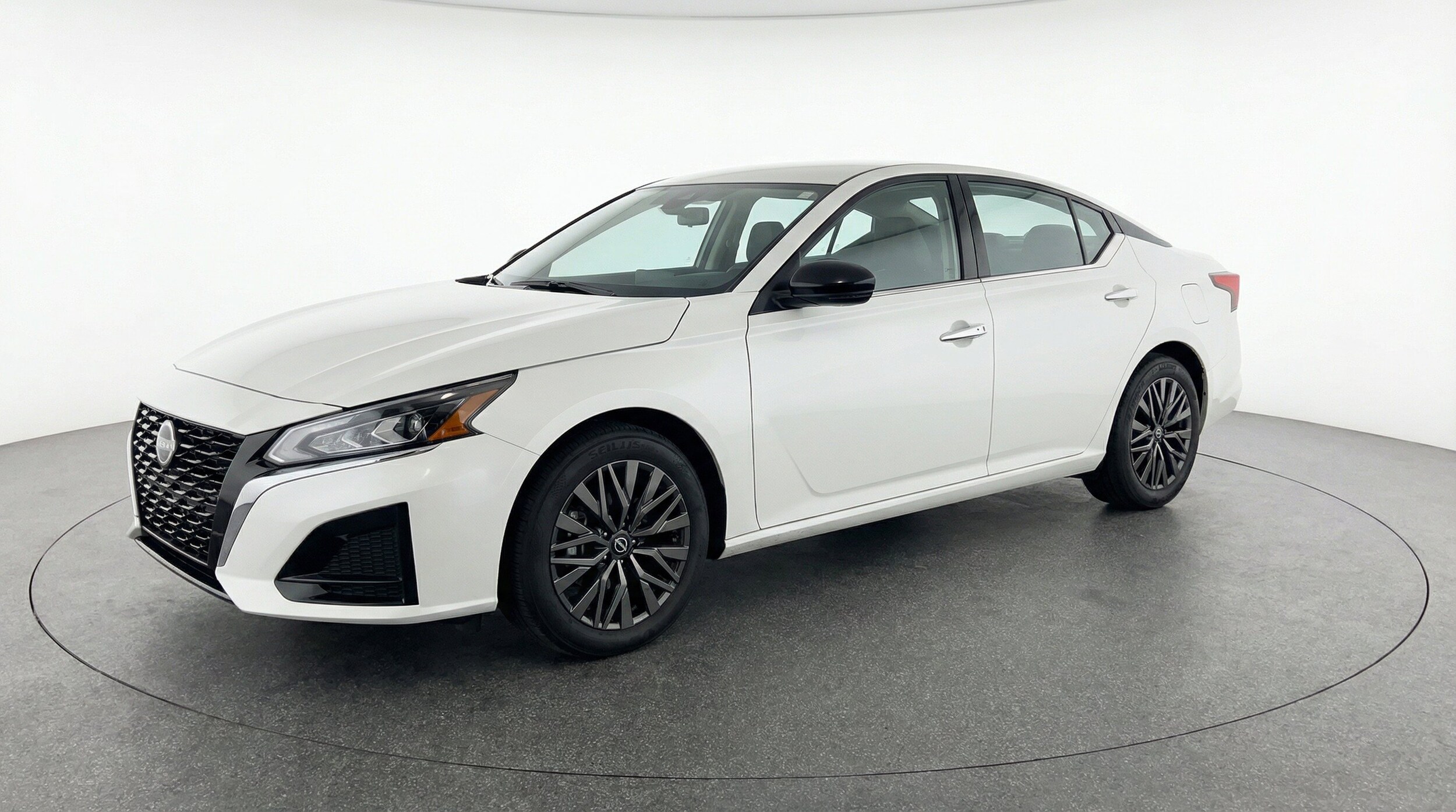 Thumbnail: 2025 Nissan Altima - 3