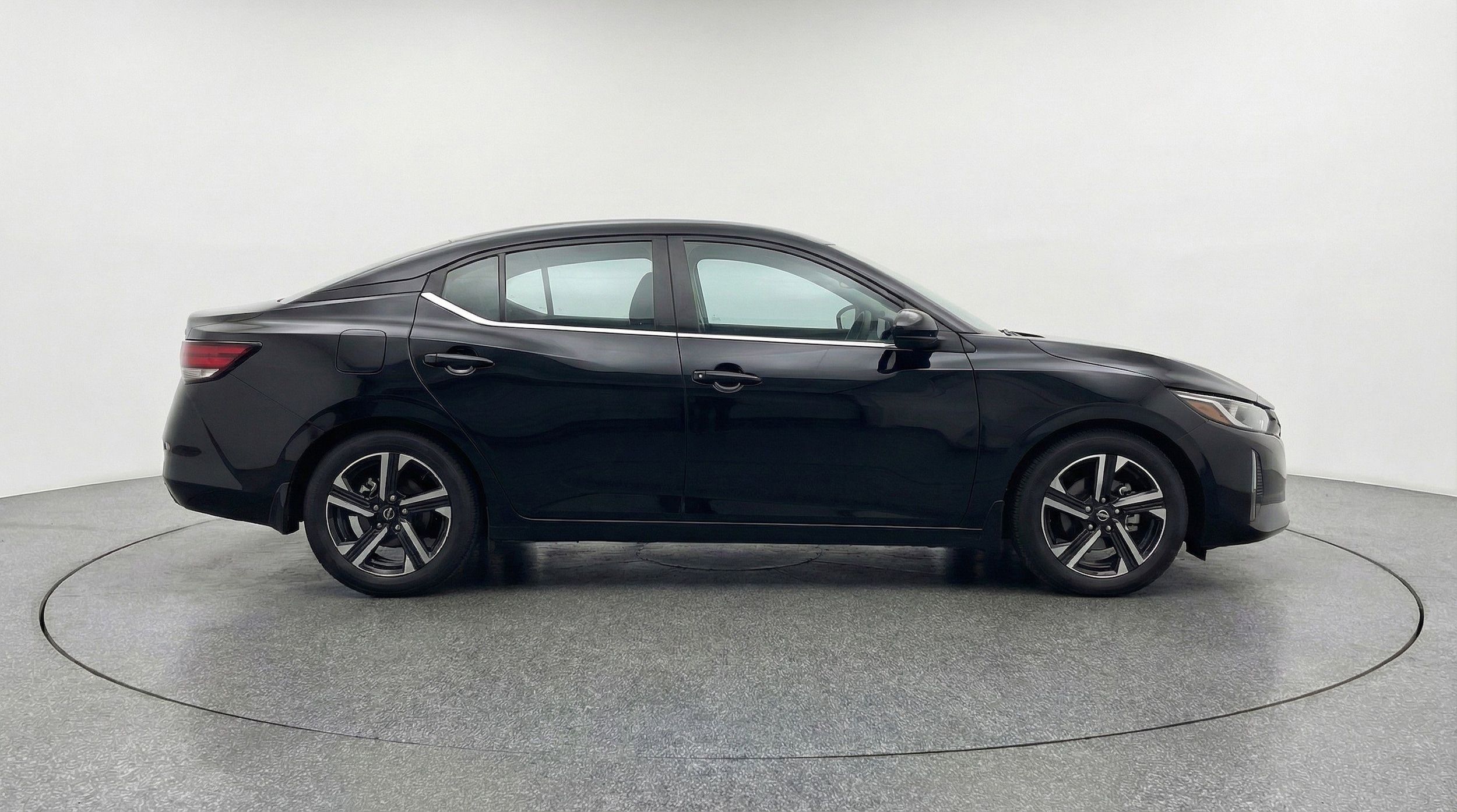 Thumbnail: 2025 Nissan Sentra - 11