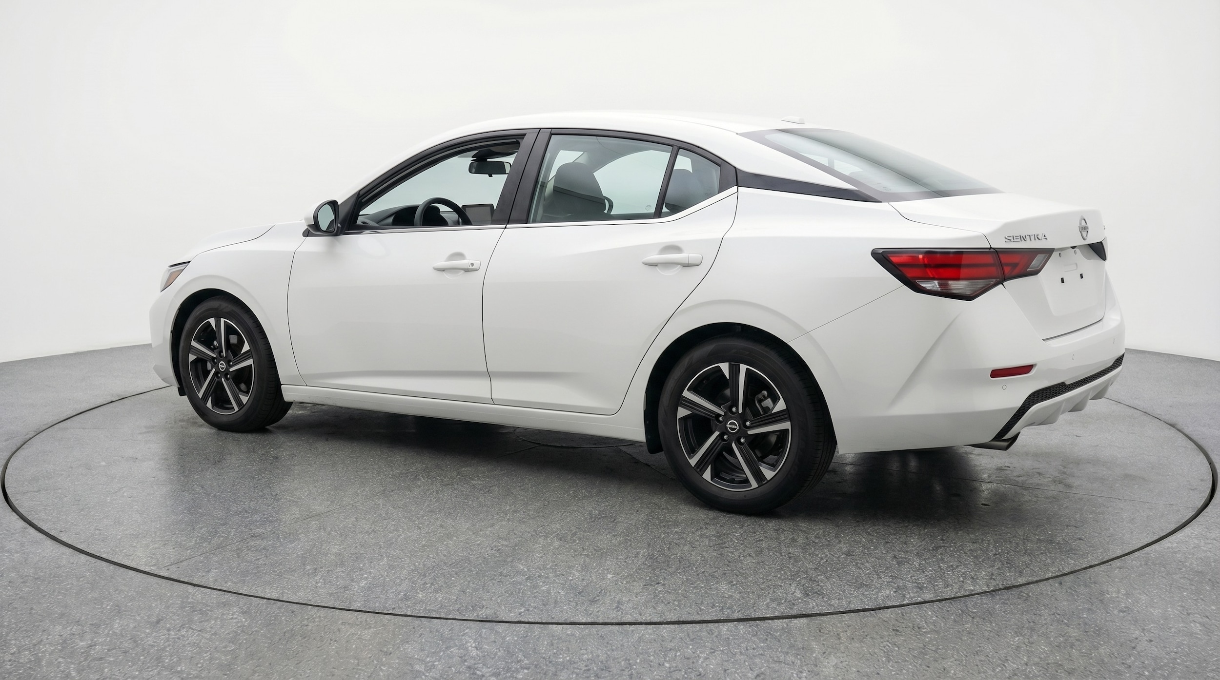 Thumbnail: 2025 Nissan Sentra - 5