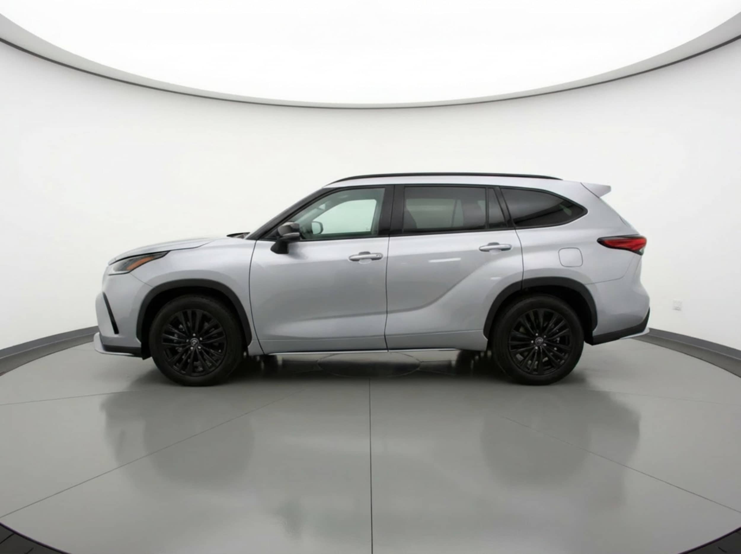 Thumbnail: 2025 Toyota Highlander - 4